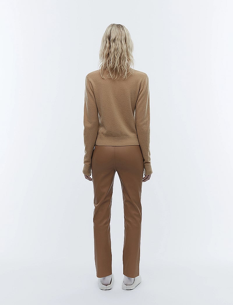 2NDDAY - 2ND Vinny TT - Soft Wool Blend - cardigans - classic camel - 5