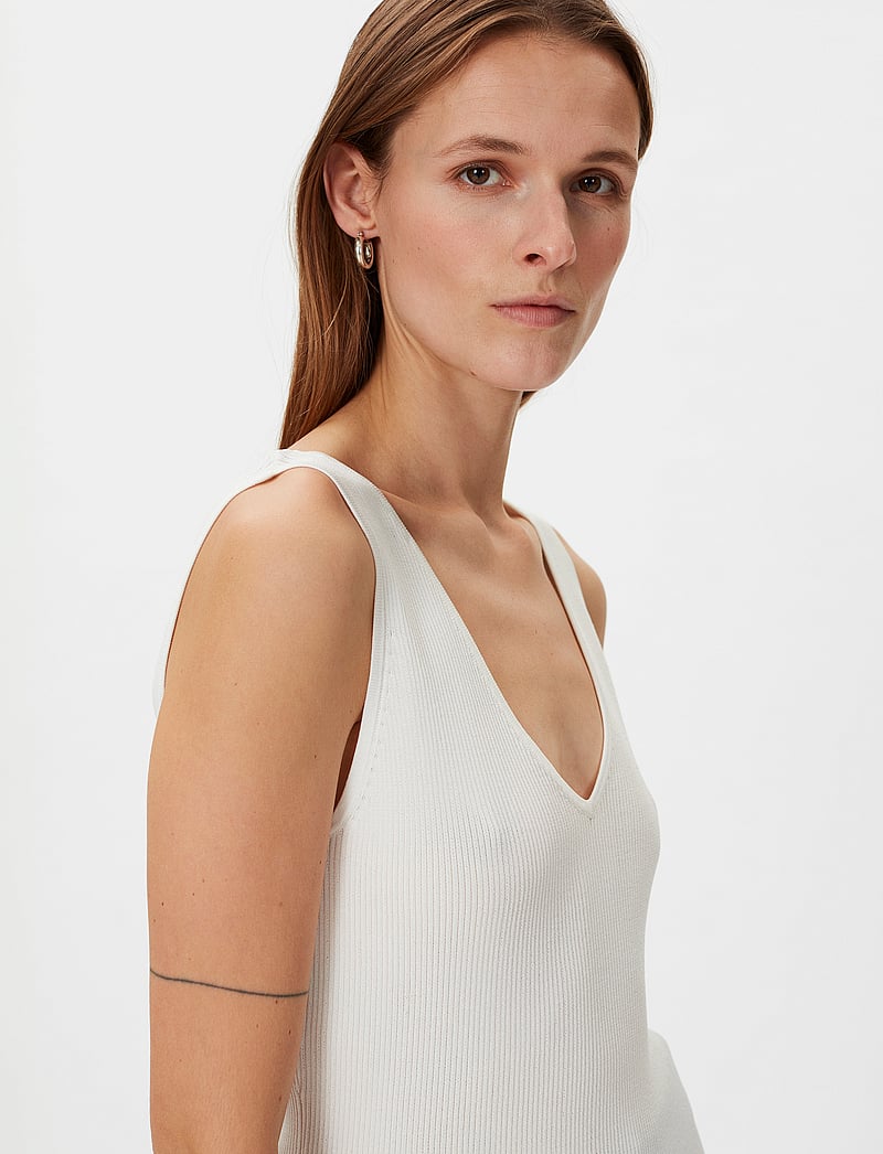 2NDDAY - 2ND Ruth - tanktops - jet stream - 5