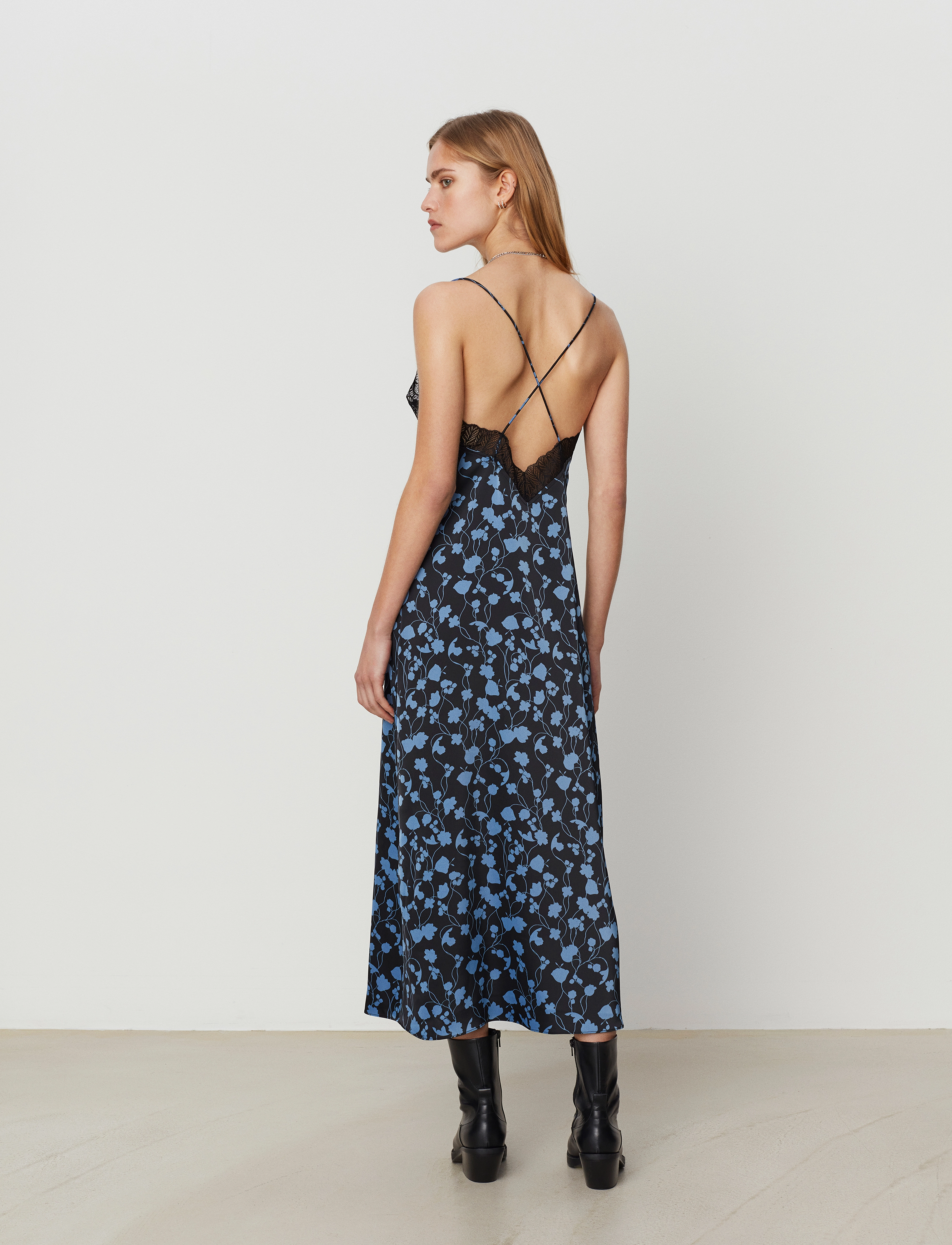 2NDDAY - 2ND Verlin - Satin Waves - flower ascend blue - 4