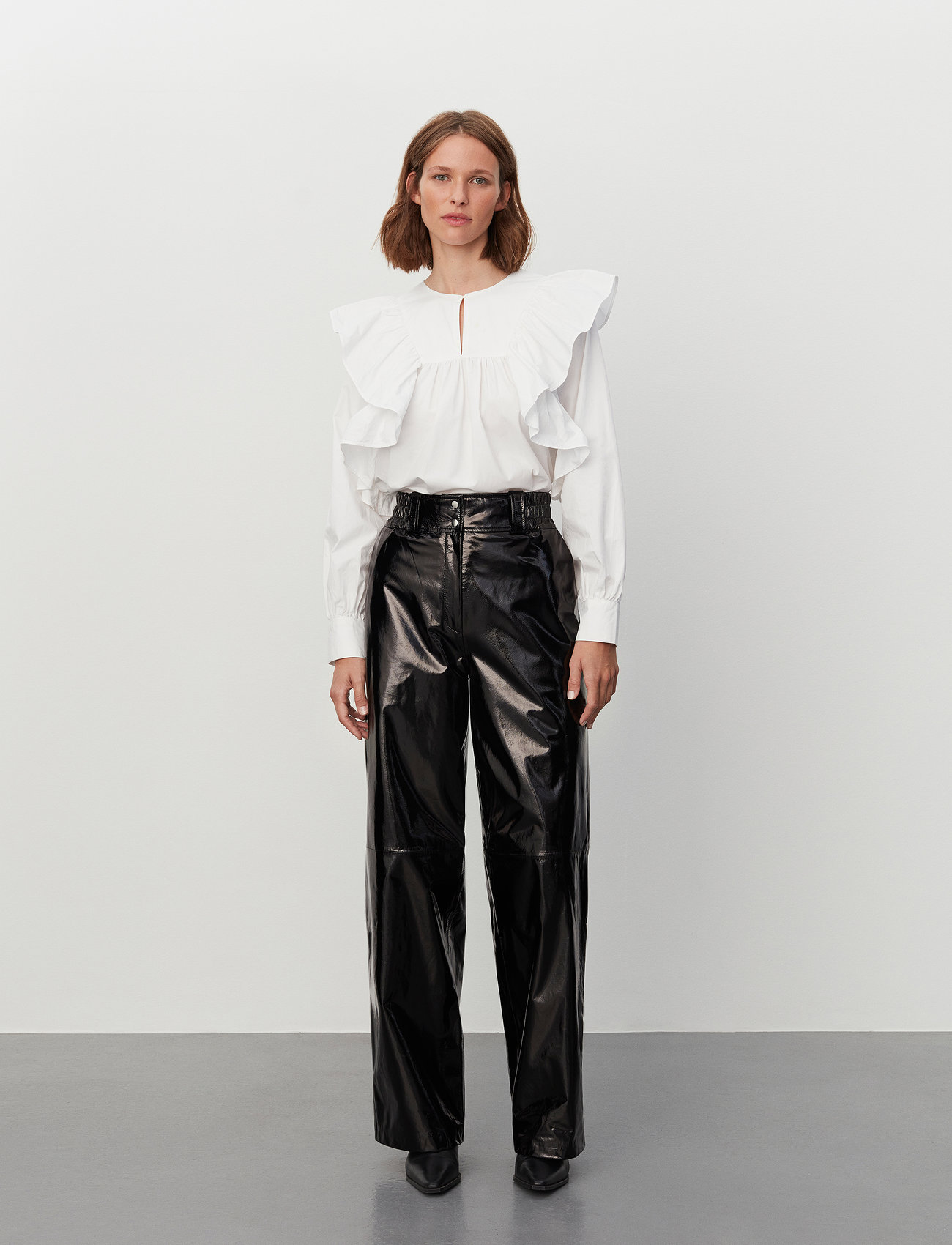 2NDDAY - 2ND Edition Cedar - Soft Patent Lea - leather trousers - meteorite (black) - 0