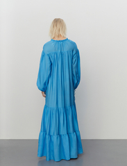 2NDDAY - 2ND Esme TT - Sheer Delight - maxi kjoler - azure blue - 4
