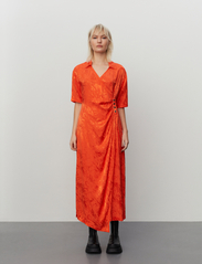 2NDDAY - 2ND Morla - Soft Jacquard - robes chemises - mandarin red - 0
