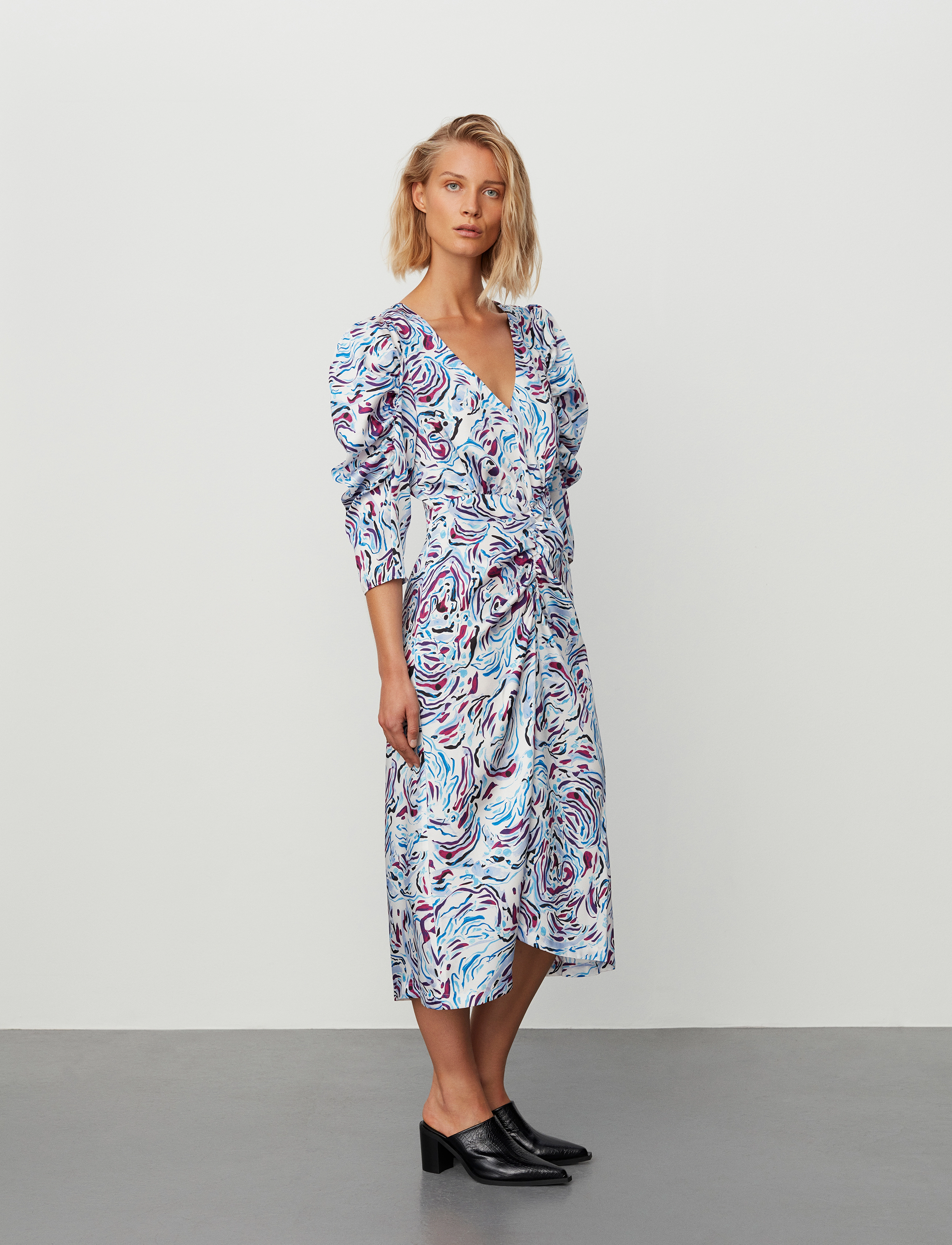 2NDDAY - 2ND Antoinette - Drapy Twill print - festkjoler - dancing lines blue - 5