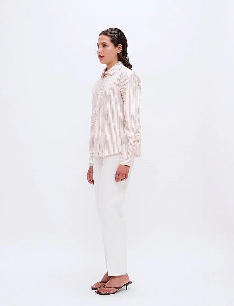 2NDDAY - 2ND Mariam - Cotton Stripes - langærmede skjorter - saffron stripe - 3