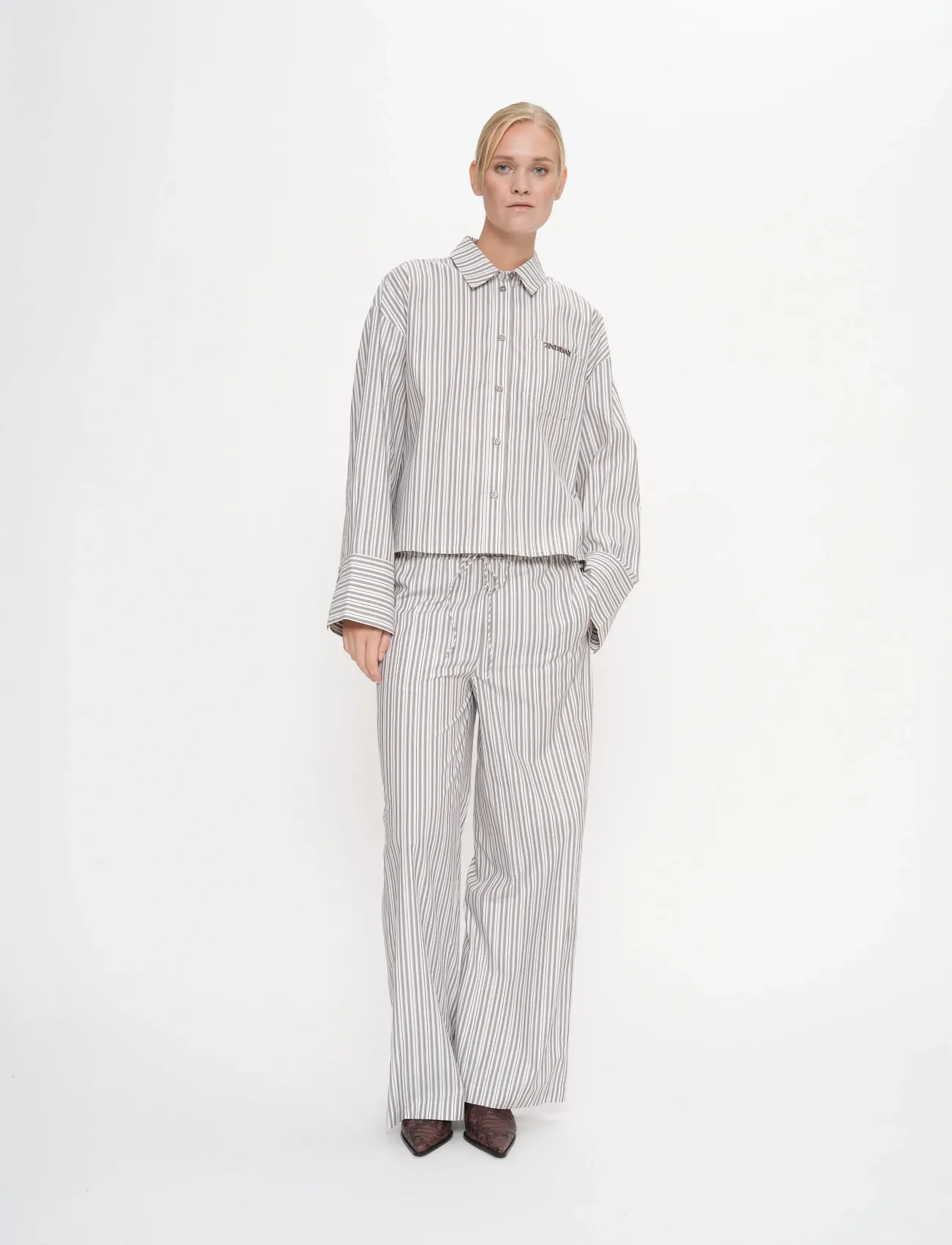 2NDDAY - 2ND Clarin - Cotton Stripes - langermede skjorter - 420147 walnut stripe - 5