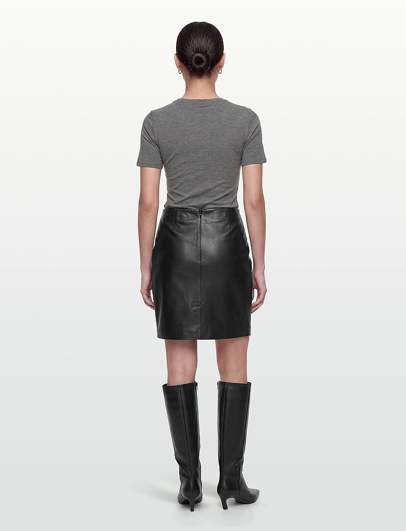 2NDDAY - 2ND Ceciliana - Classic Leather - kort skjørt - black - 4