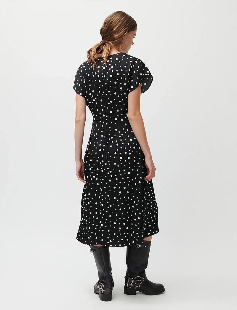 2NDDAY - 2ND Patrice - Heavy Satin - midi kjoler - 420155 white polka dot - 4