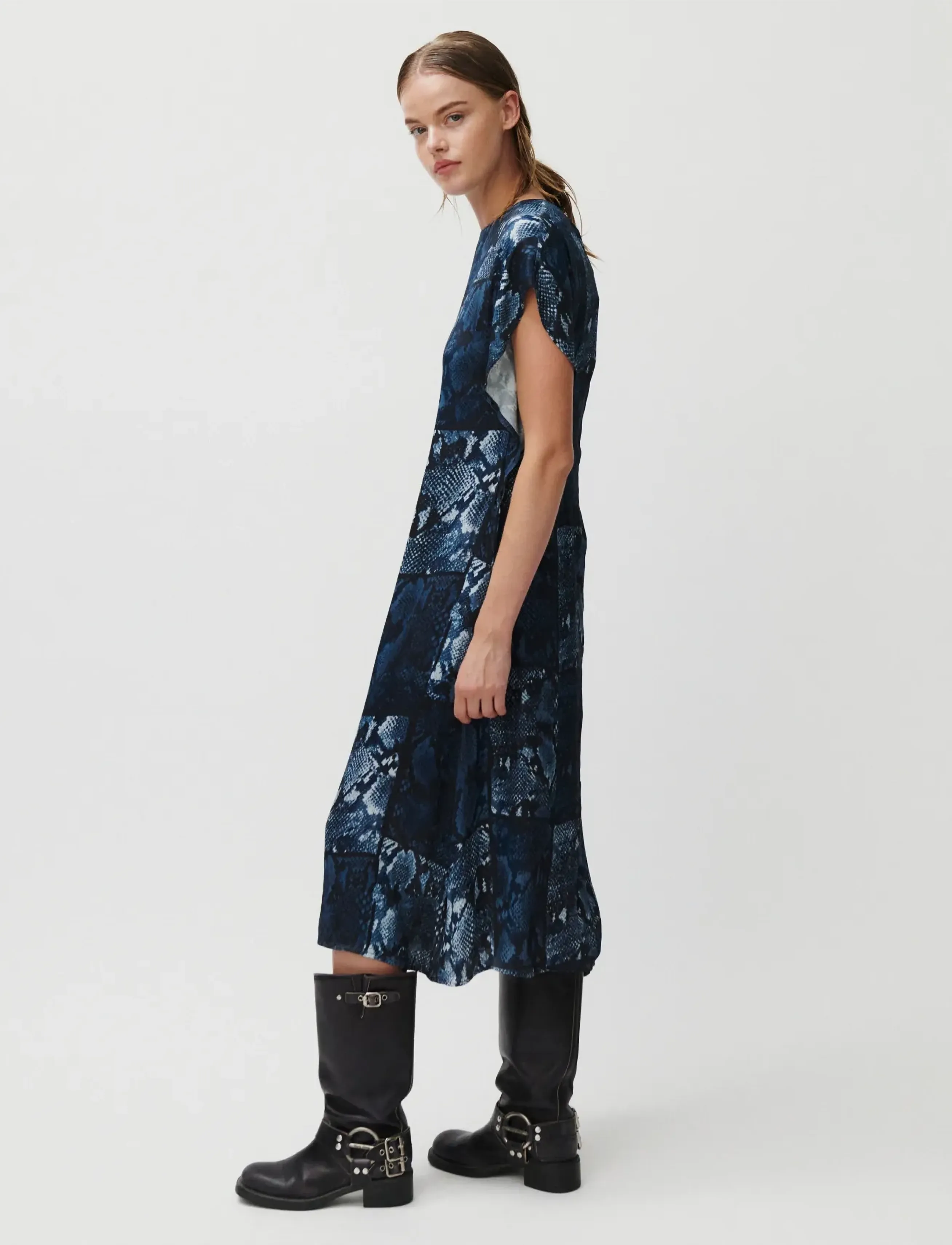 2NDDAY - 2ND Patrice - Viscose - midikleider - 420153 ensign blue snake aop - 3