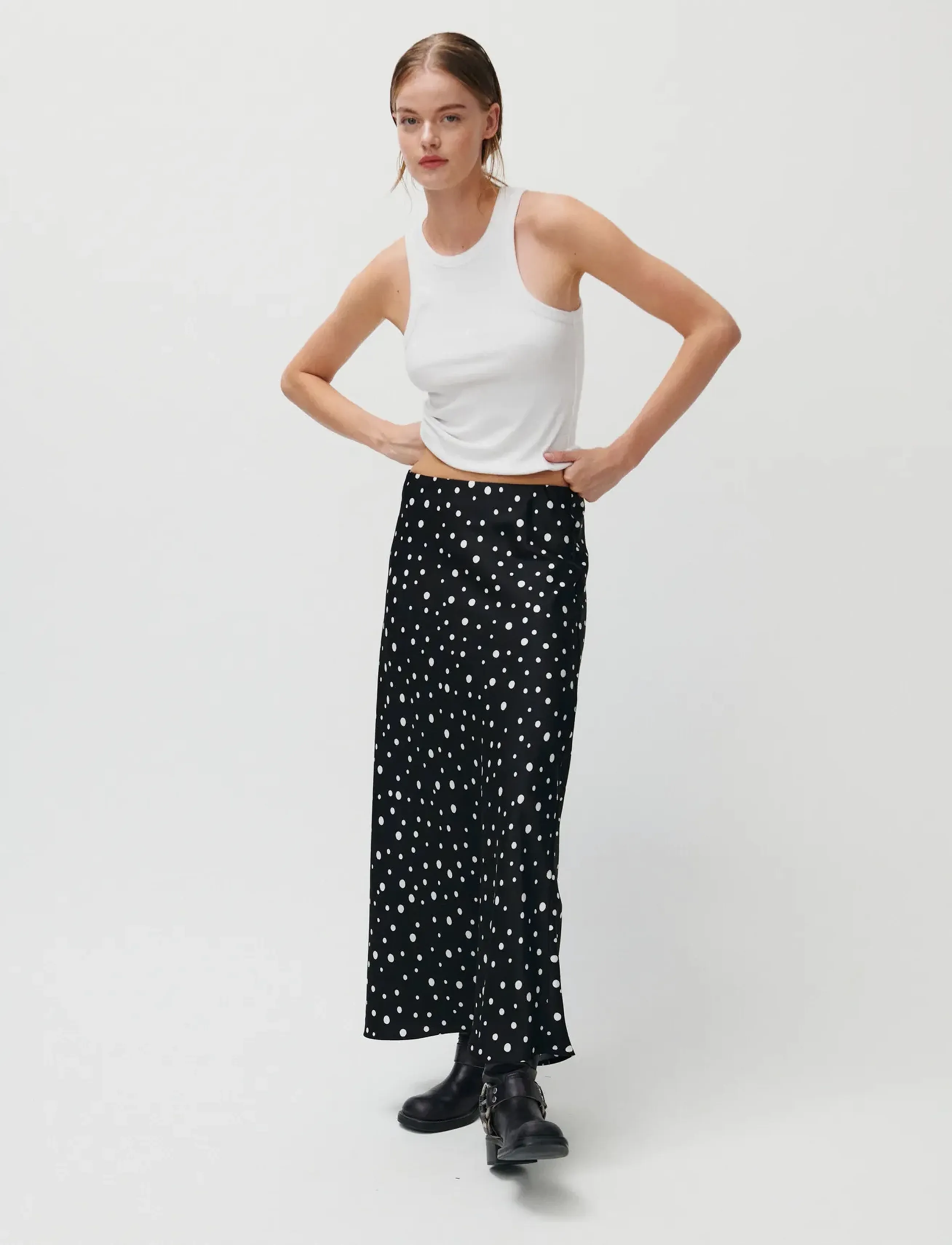 2NDDAY 2ND Cleas - Heavy Satin - Satínpils - WHITE POLKA DOT / black