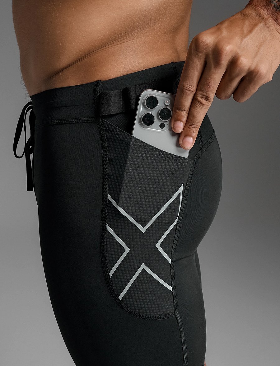 2XU - AERO MESH COMPRESSION SHORTS - jooksuretuusid - black/silver reflective - 5