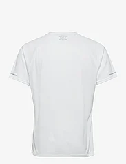 2XU - AERO TEE - t-shirts - white/silver reflective - 1