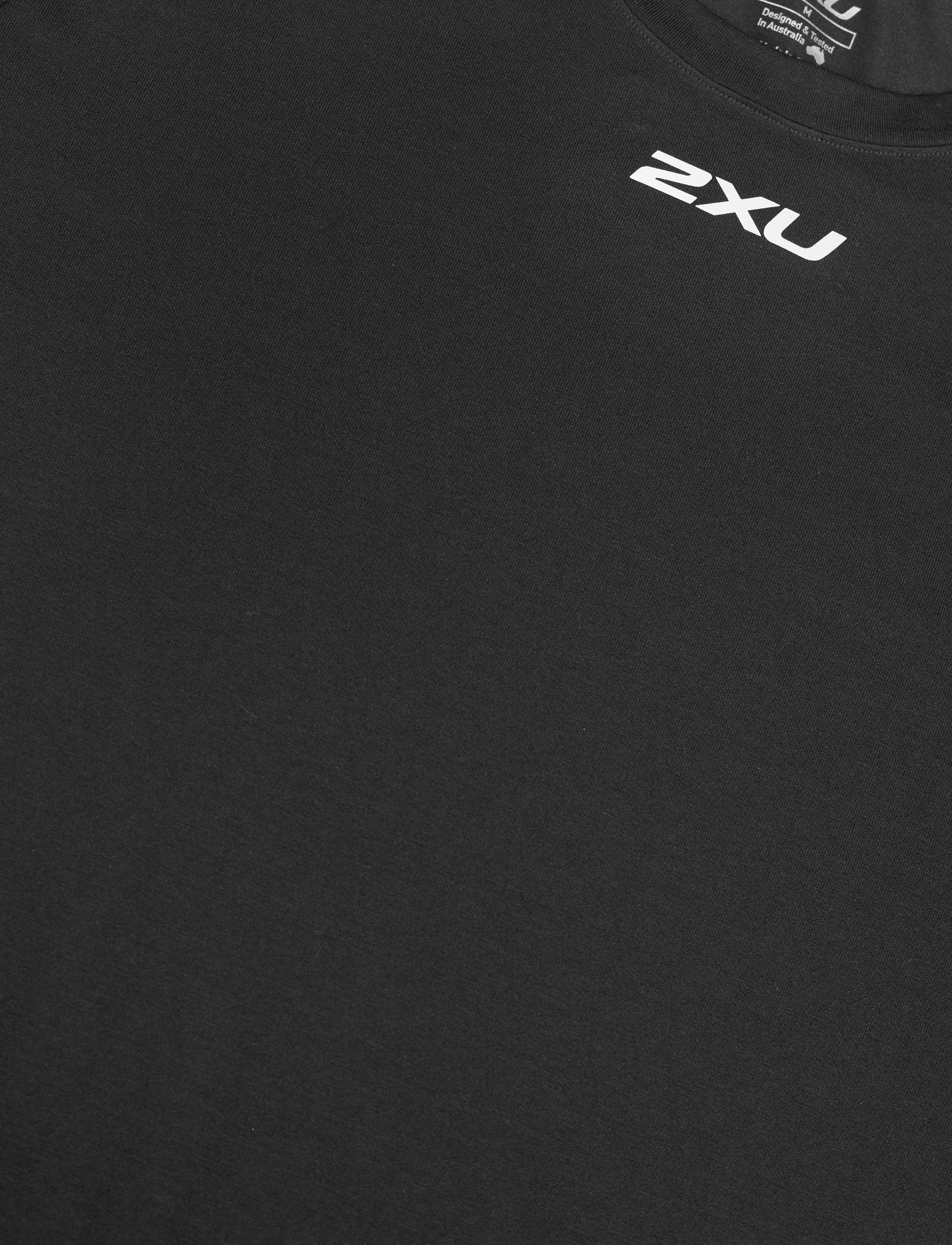 2XU - IGNITION BASE LAYER TEE - black/silver reflective - 4