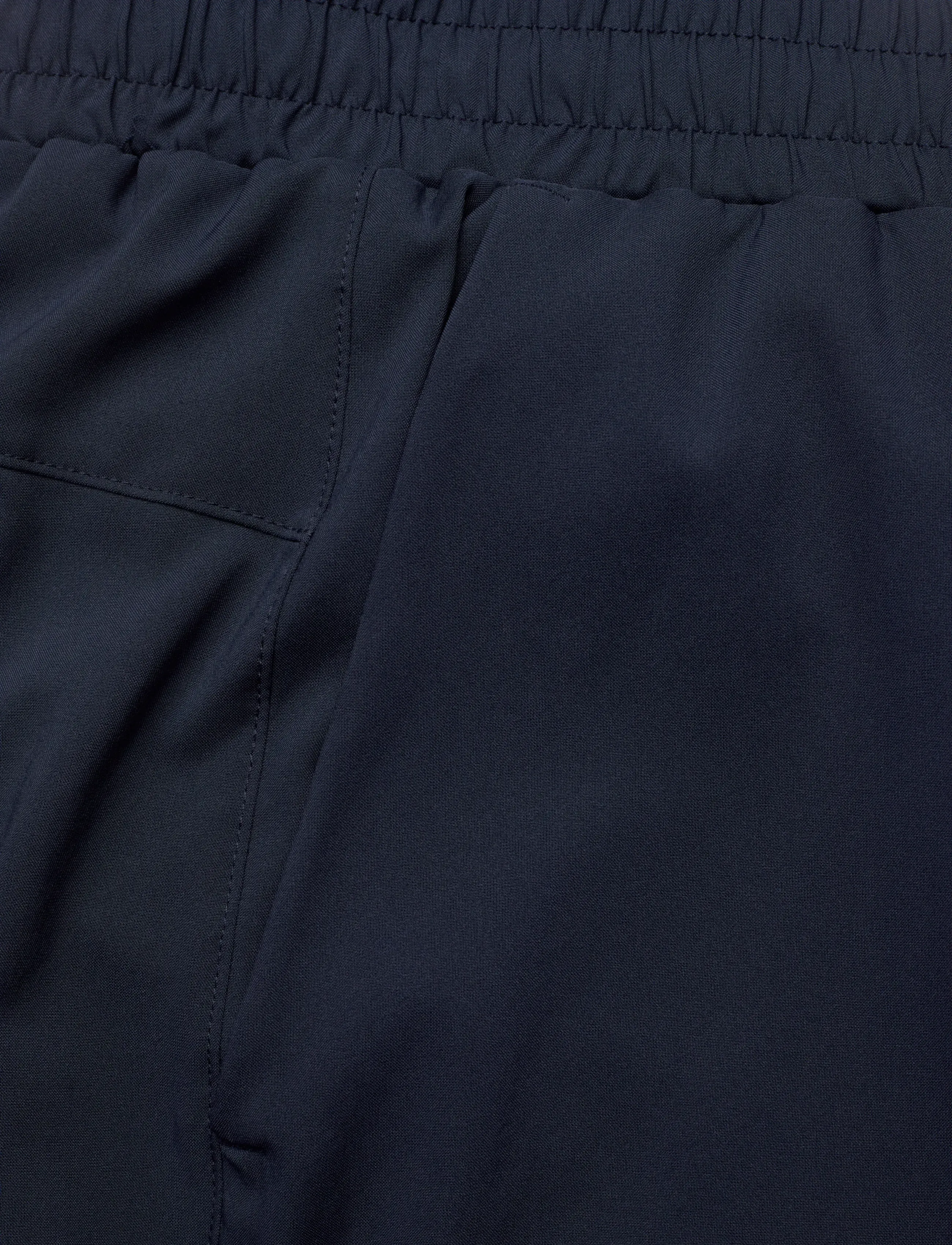 2XU - AERO 7 INCH SHORTS - running shorts - midnight/silver reflective - 4