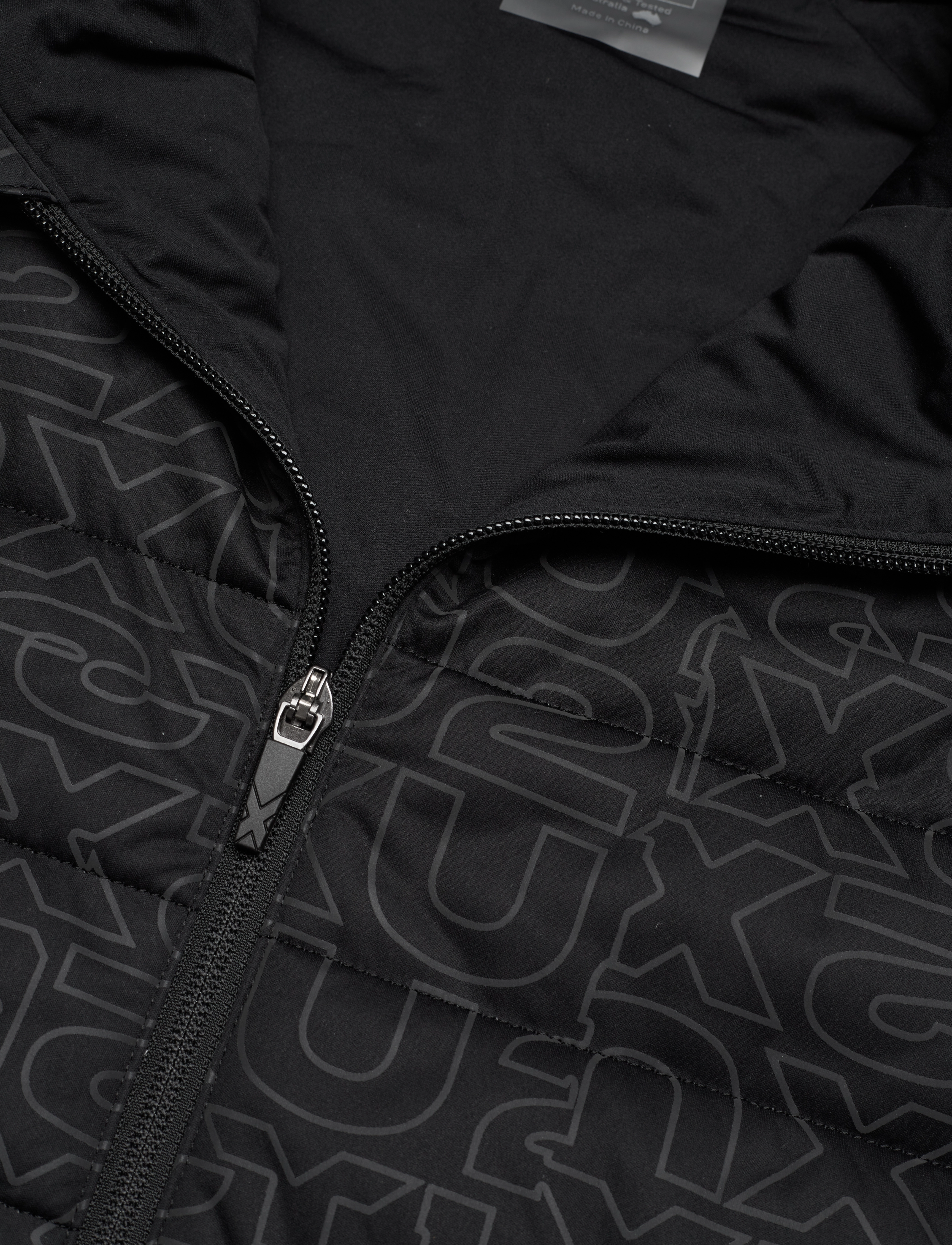 2XU - IGNITION INSULATION VEST - black/abstract monogram - 2