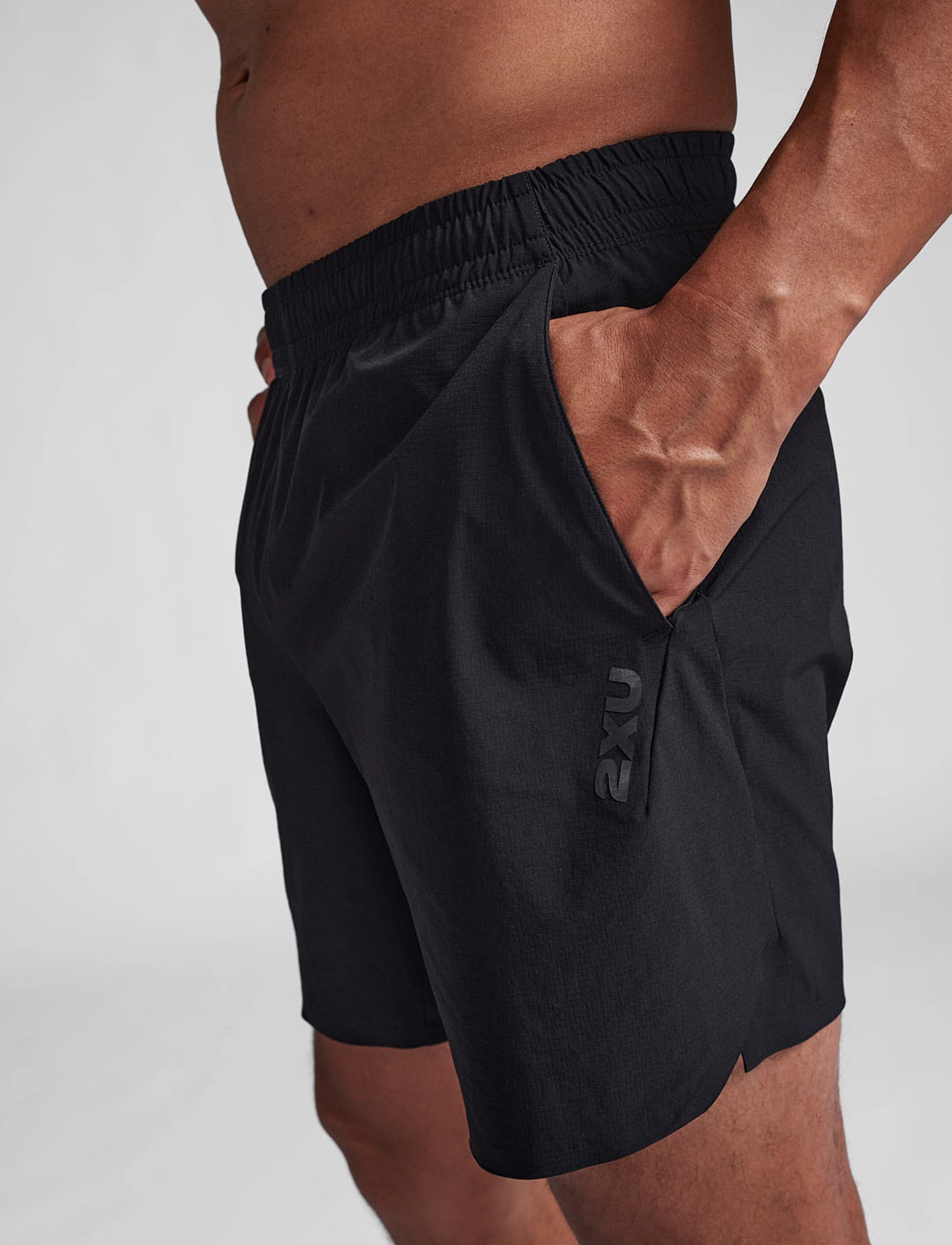 2XU - MOTION 6 INCH SHORTS - trainingsshorts - black/black - 3