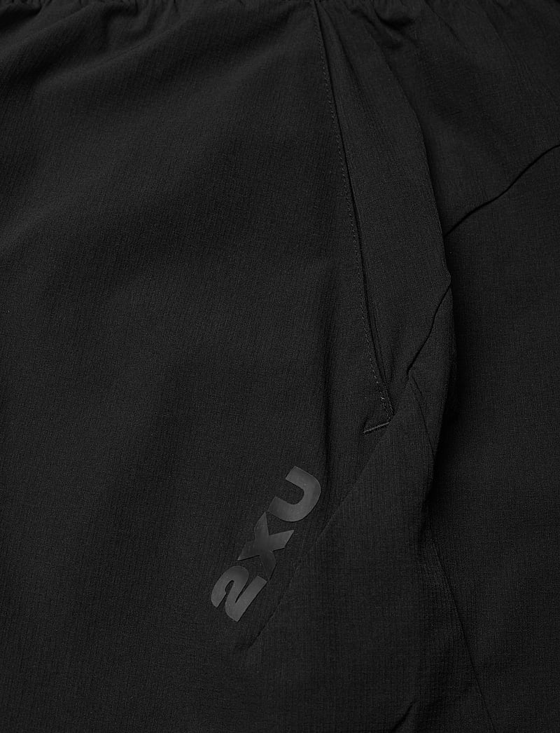 2XU - MOTION 6 INCH SHORTS - träningsshorts - black/black - 5