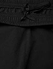 2XU - MOTION 6 INCH SHORTS - sports shorts - black/black - 3