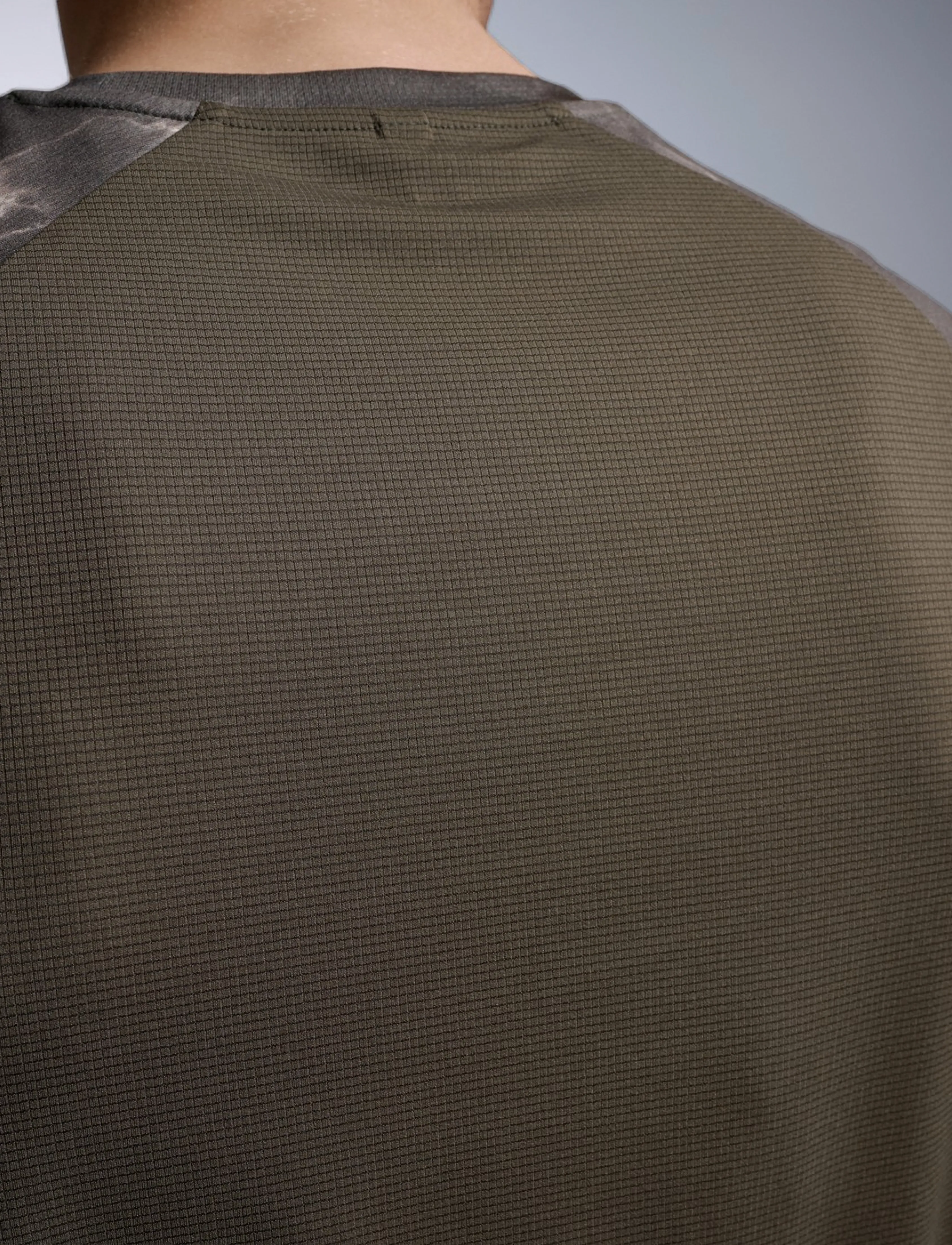 2XU - AERO MESH TEE - t-shirts - flint synapse/black reflective - 5