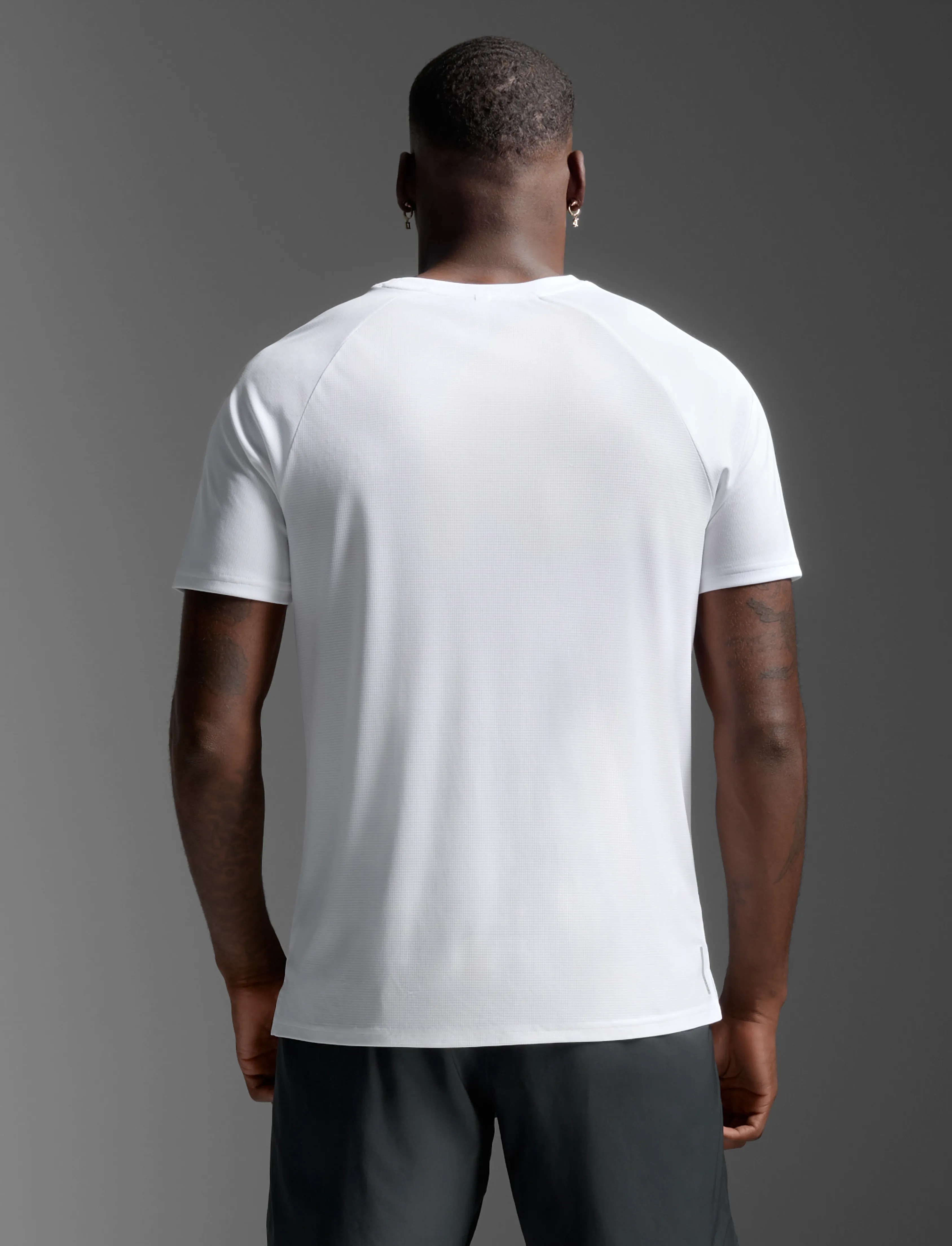 2XU - AERO MESH TEE - t-shirts - white/silver reflective - 3