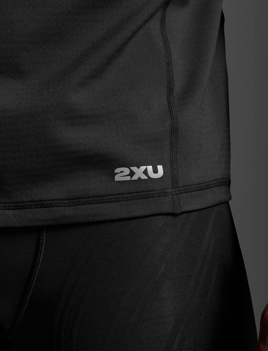 2XU - IGNITION GRID BASE LAYER - aluskihina kantavad alussärgid - black/silver reflective - 4