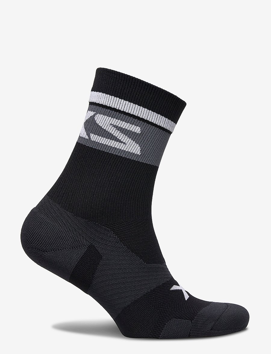 2XU - VECTR CUSHION CREW SOCKS - strümpfe - black/white - 1