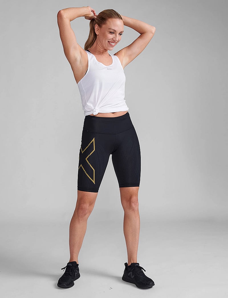 2XU - LIGHT SPEED MID-RISE COMPRESSION SHORTS - löpartights - black/gold reflective - 0