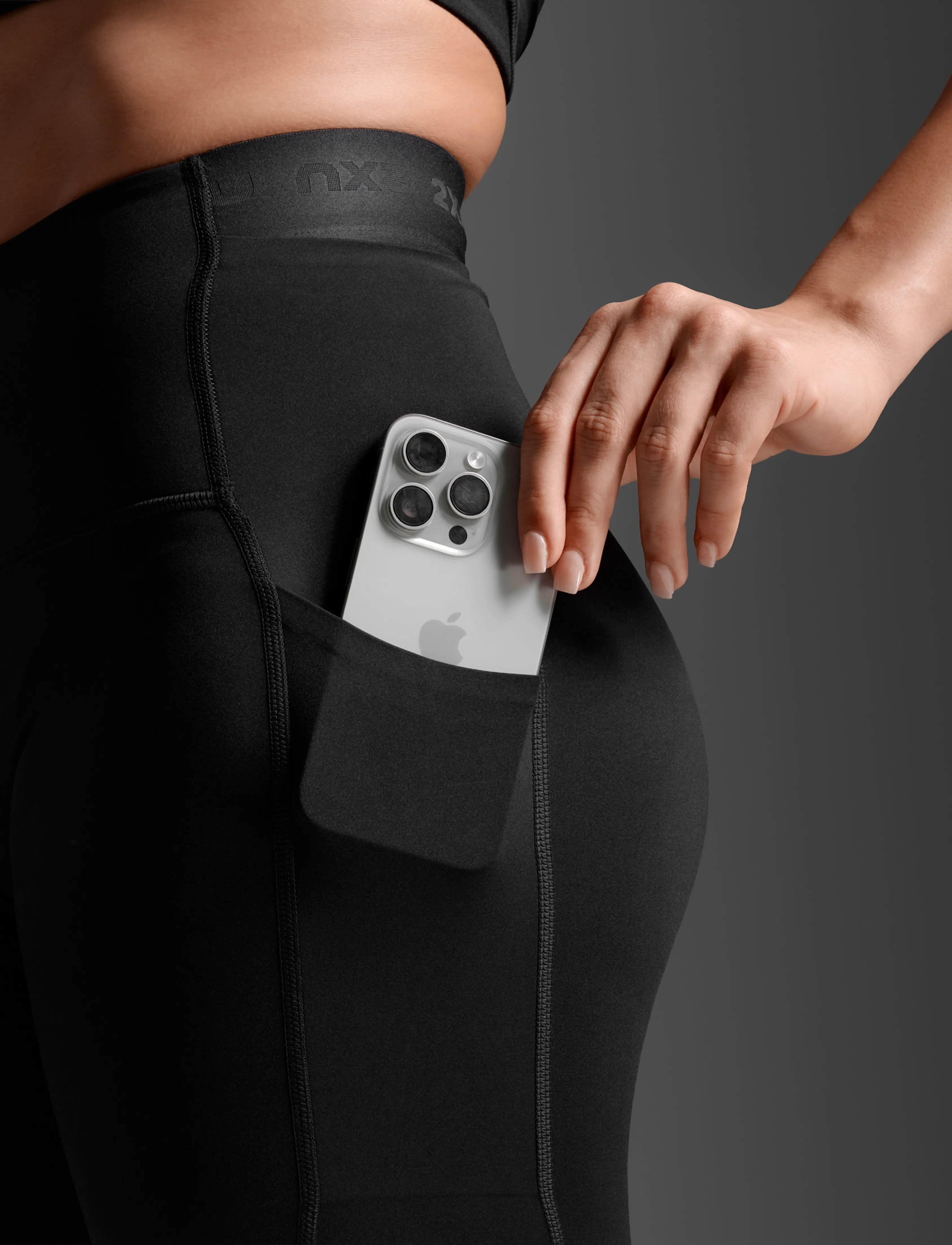 2XU - FORM STASH HI-RISE COMPRESSION TIGHTS - full längd - black/black1 - 4