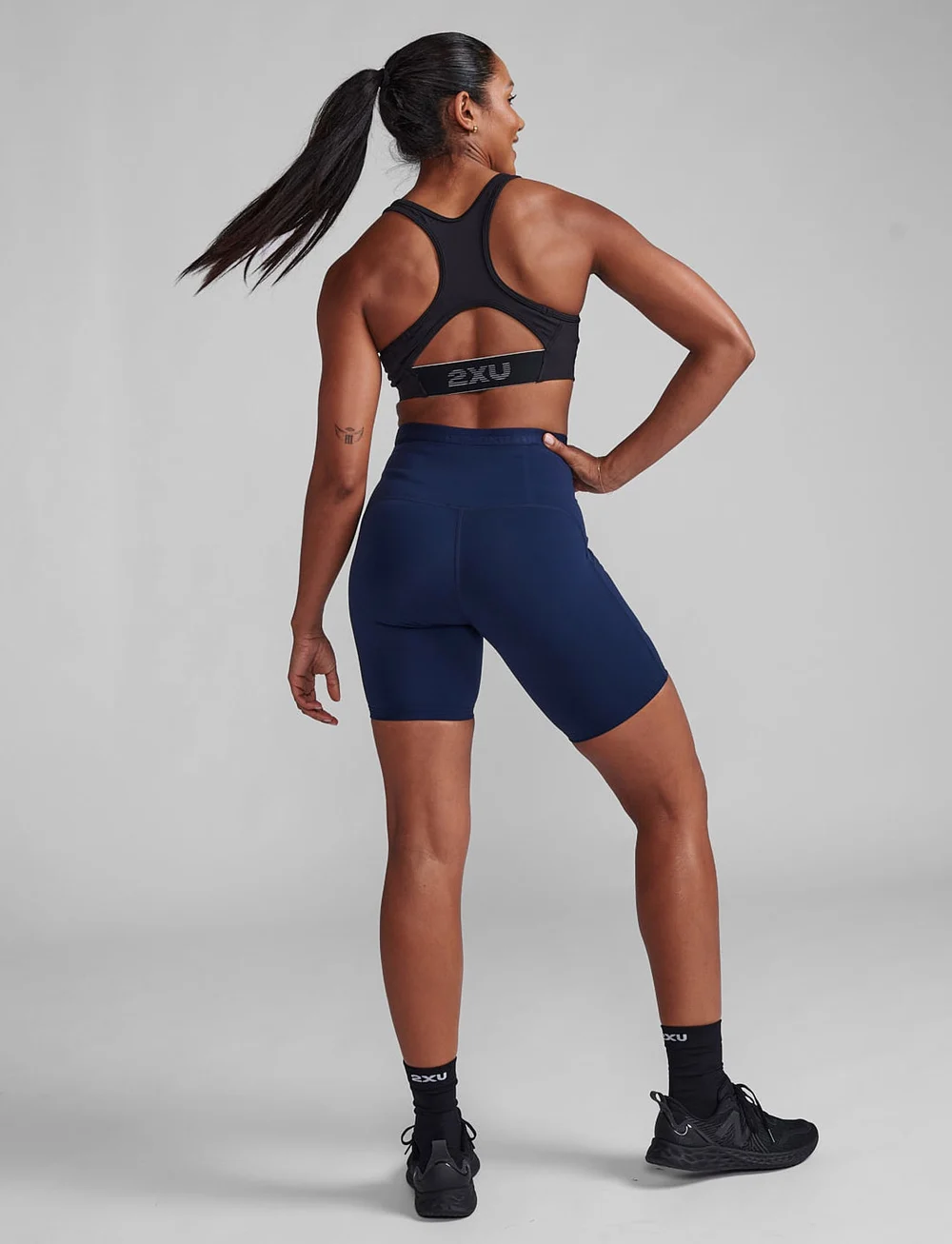 2XU - FORM STASH HI-RISE BIKE SHORTS - træningsshorts - midnight/midnight - 4