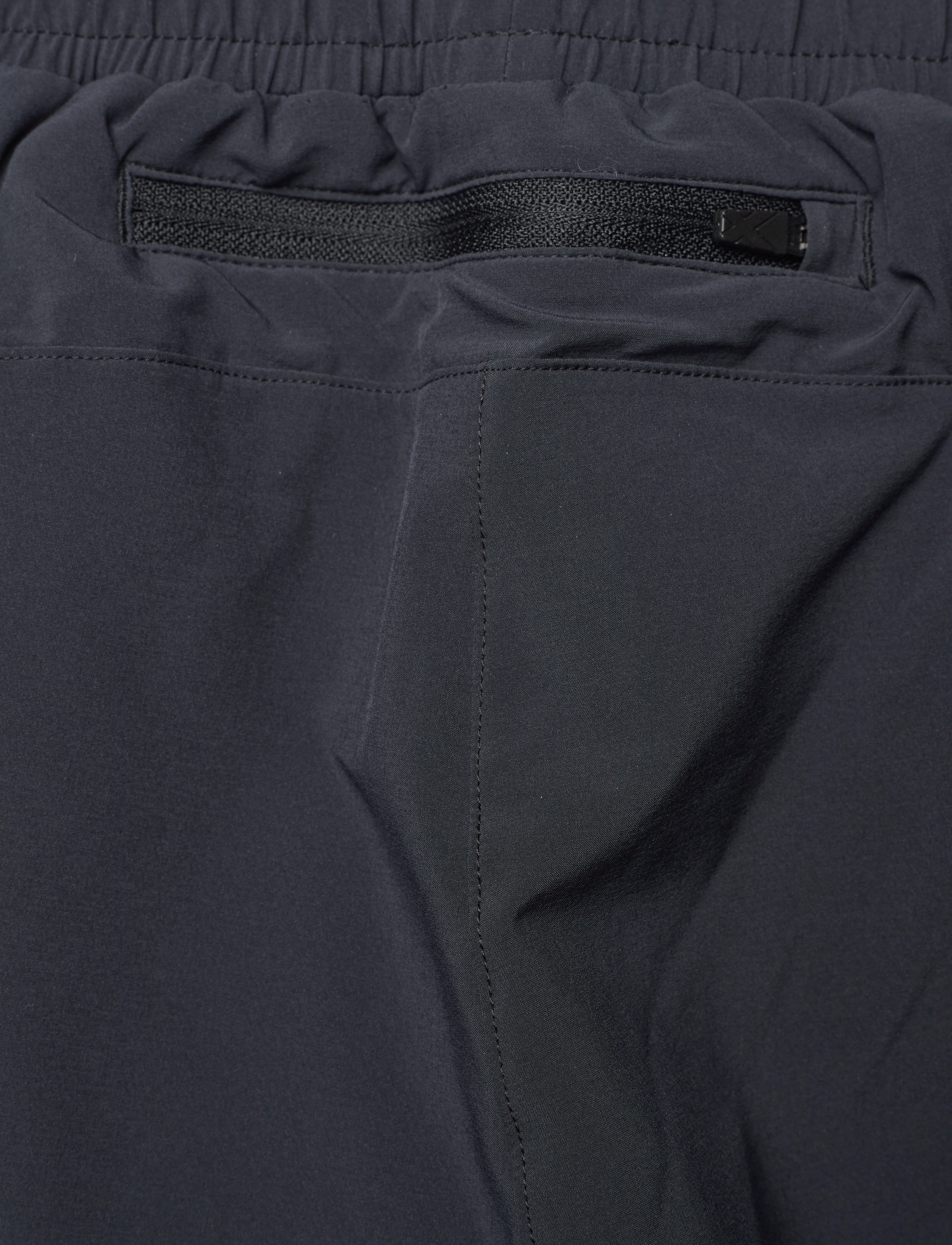 2XU - AERO WOVEN JOGGER - black/silver reflective - 4