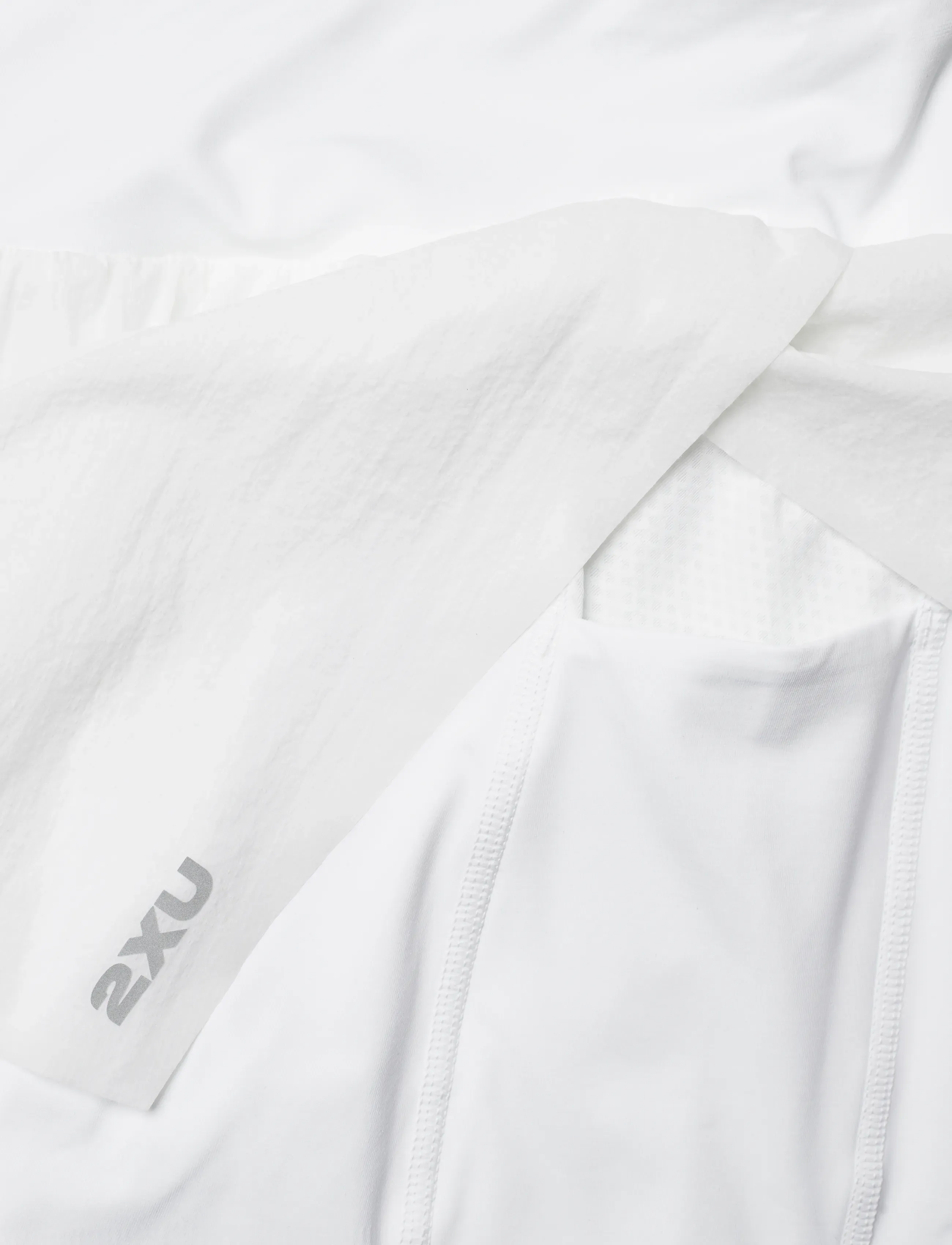 2XU - AERO HI-RISE 2-IN-1 3 INCH SHORTS - laufshorts - white/silver reflective - 2