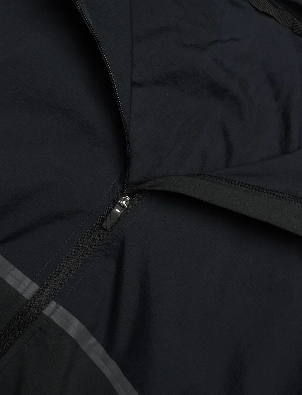 2XU - AERO SHEER WINDBREAKER - sportjacken - black/ black reflective - 3