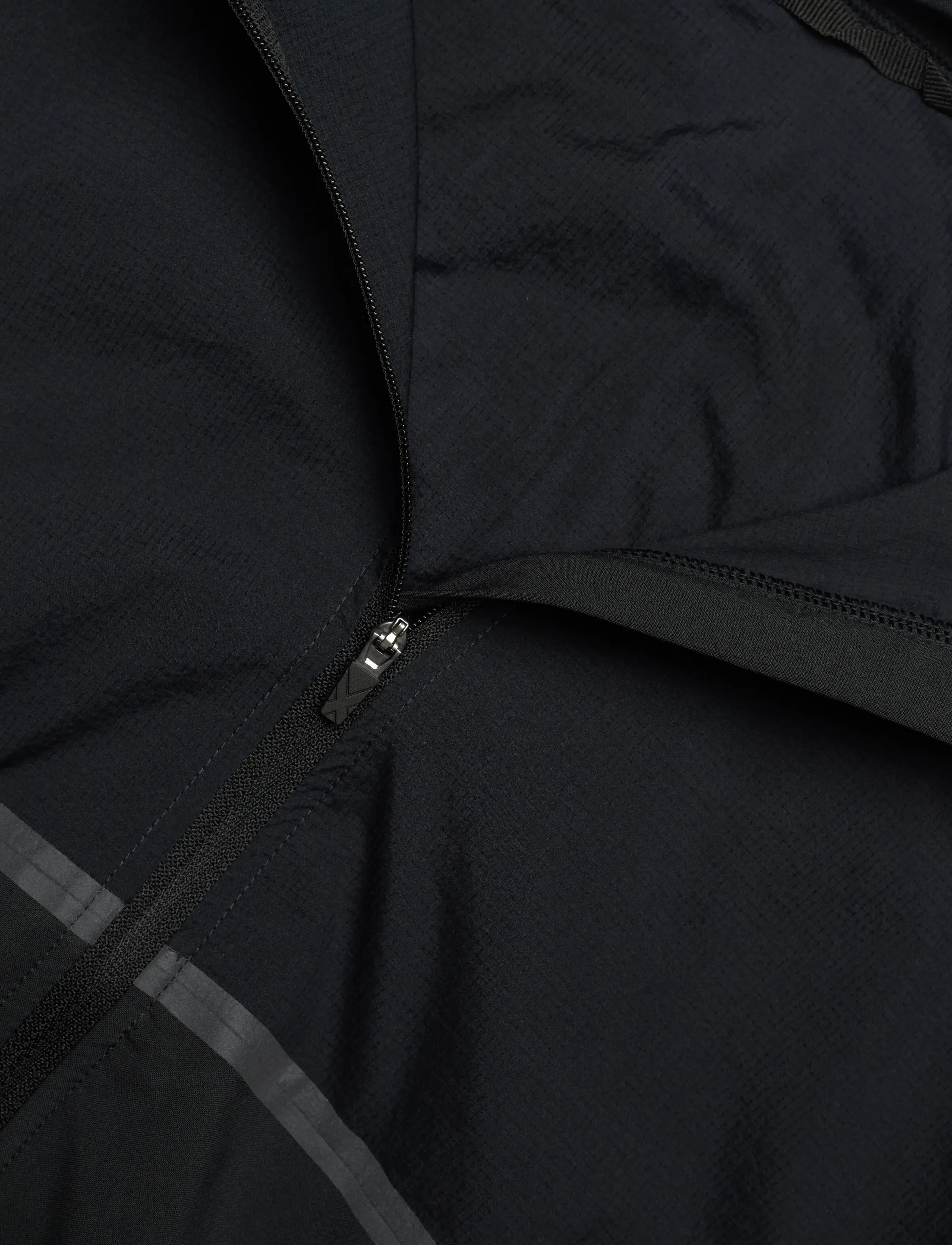2XU - AERO SHEER WINDBREAKER - sportjacken - black/ black reflective - 3