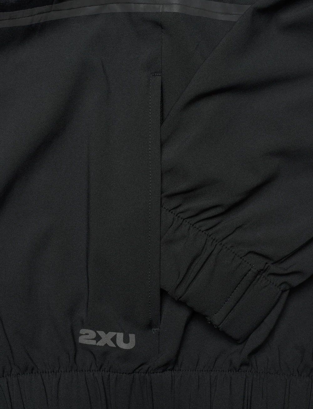 2XU - AERO SHEER WINDBREAKER - sportjacken - black/ black reflective - 4