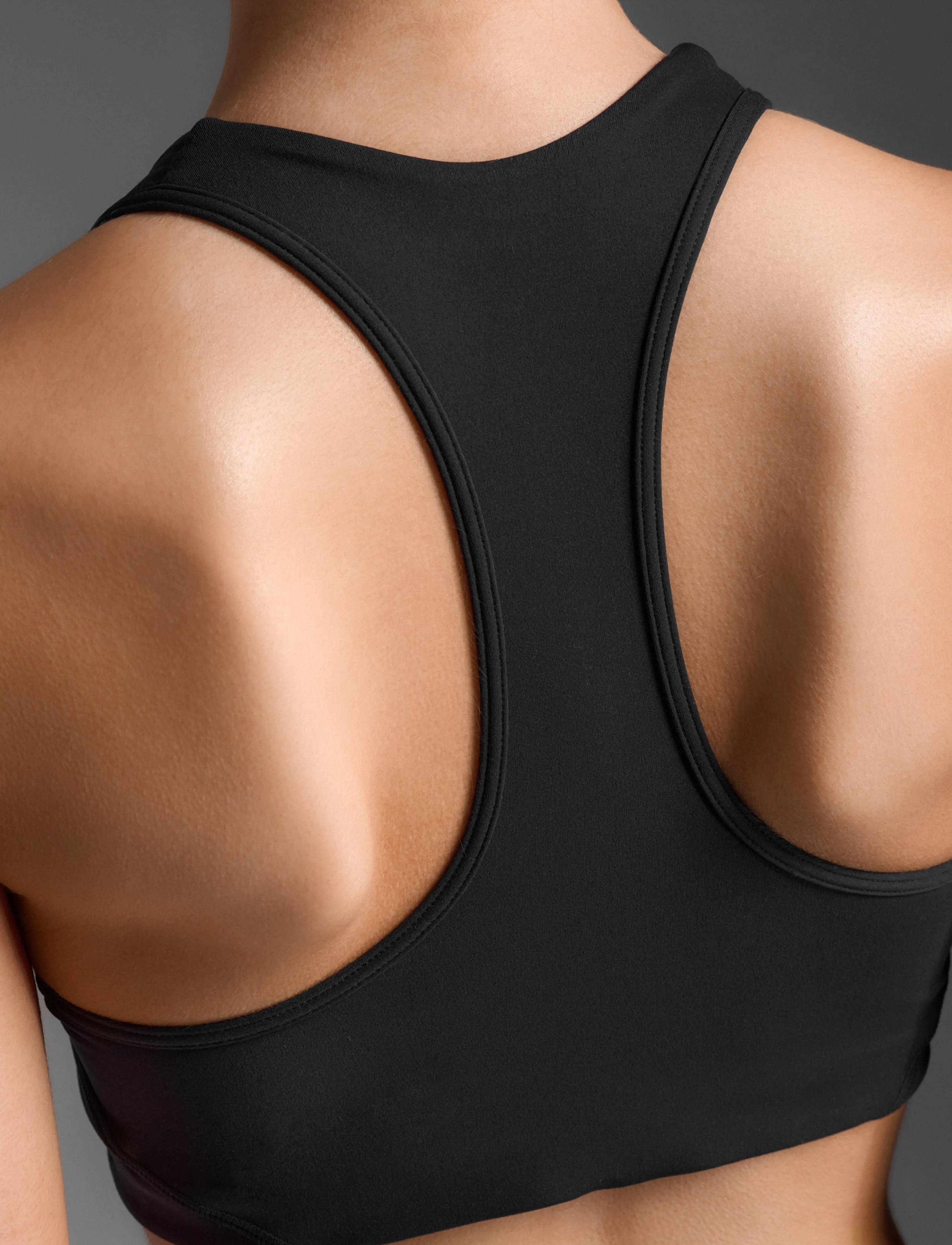 2XU - FORM RACERBACK MEDIUM IMPACT BRA - sport bh:ar - black/black - 5