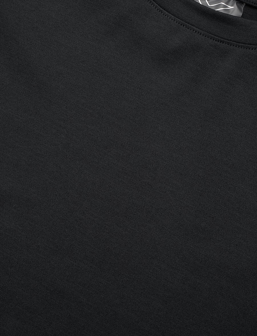 2XU - FORM SOFT JERSEY CROP TEE - crop-tops - black/black - 2