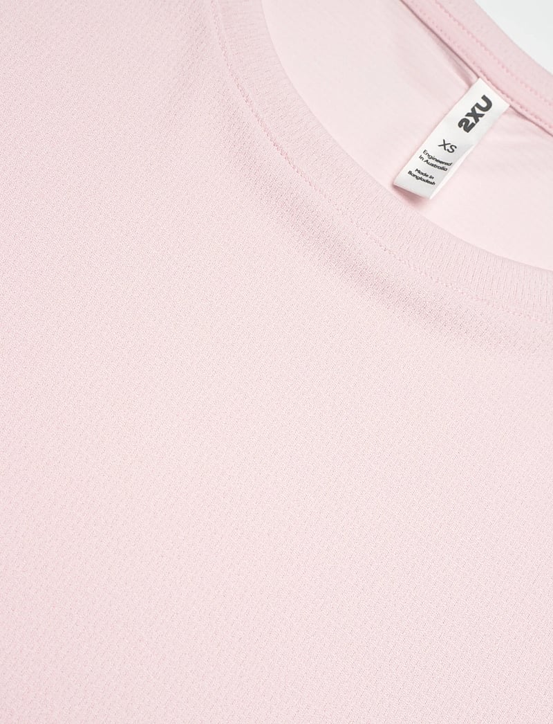 2XU - AERO MESH TEE - t-shirts - pink frost/pink frost reflective - 2