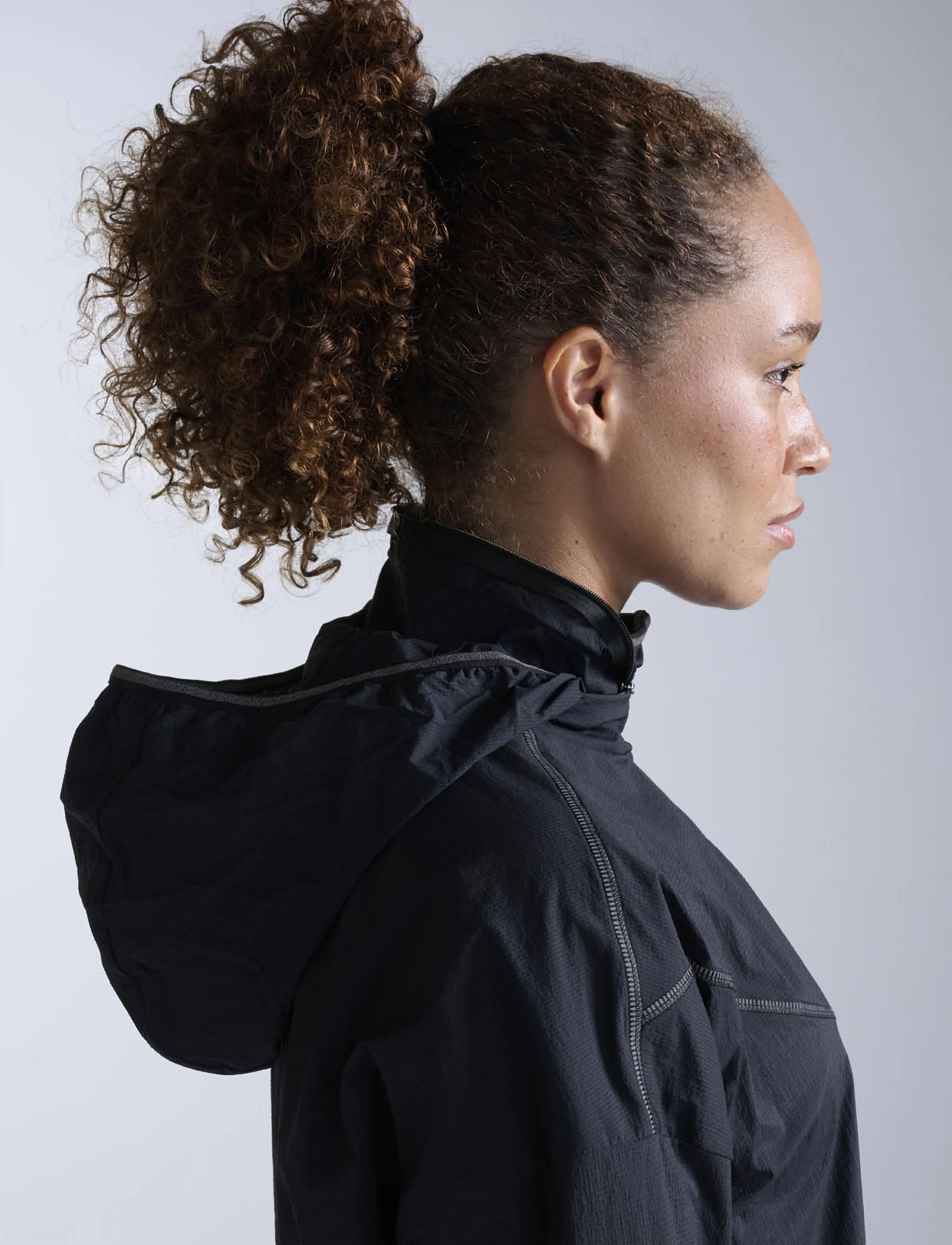 2XU Aero Sheer Bomber jackor dam – bild 5