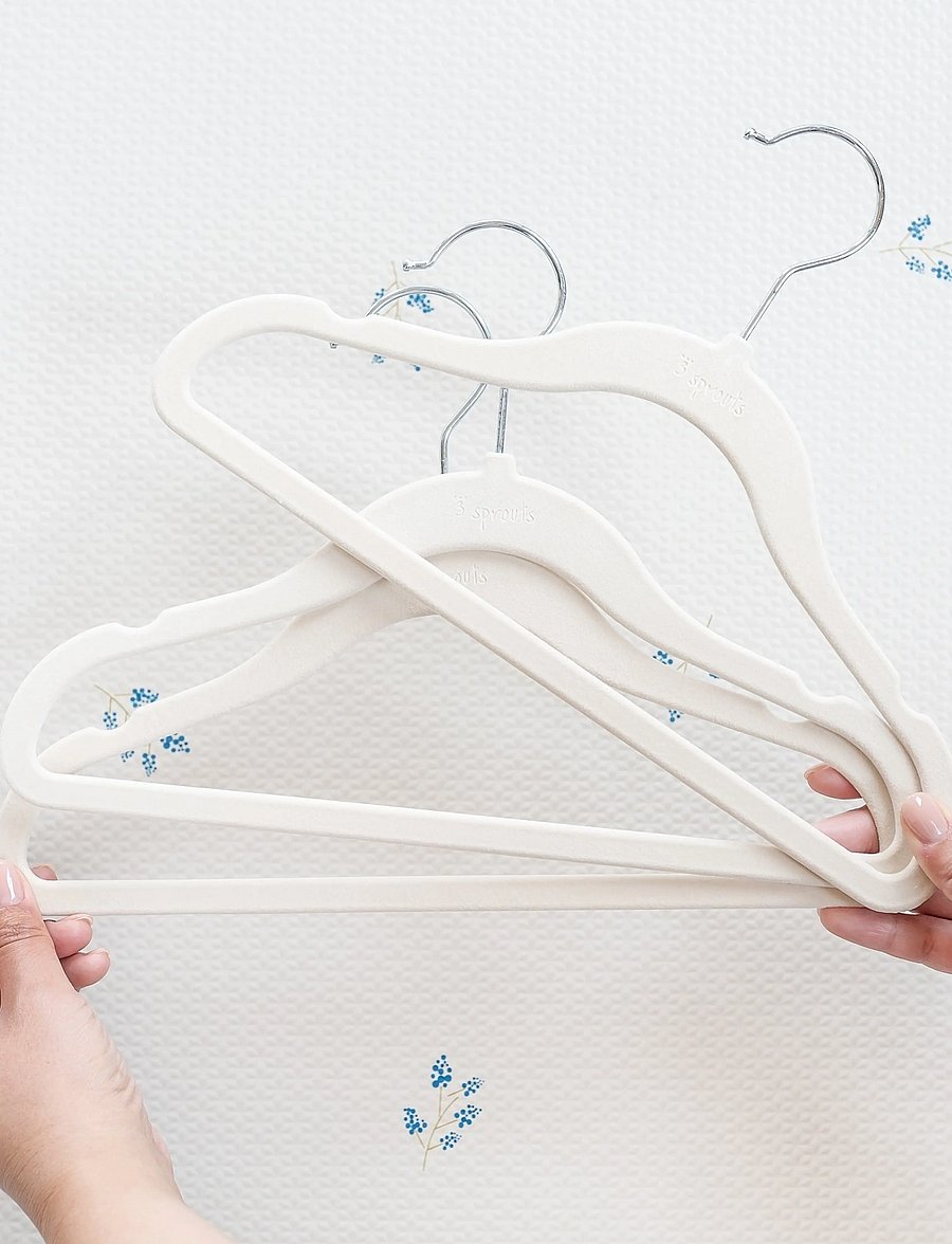 3 Sprouts - 3 Sprouts Velvet Hangers (15 pcs.), Beige - beige - 4