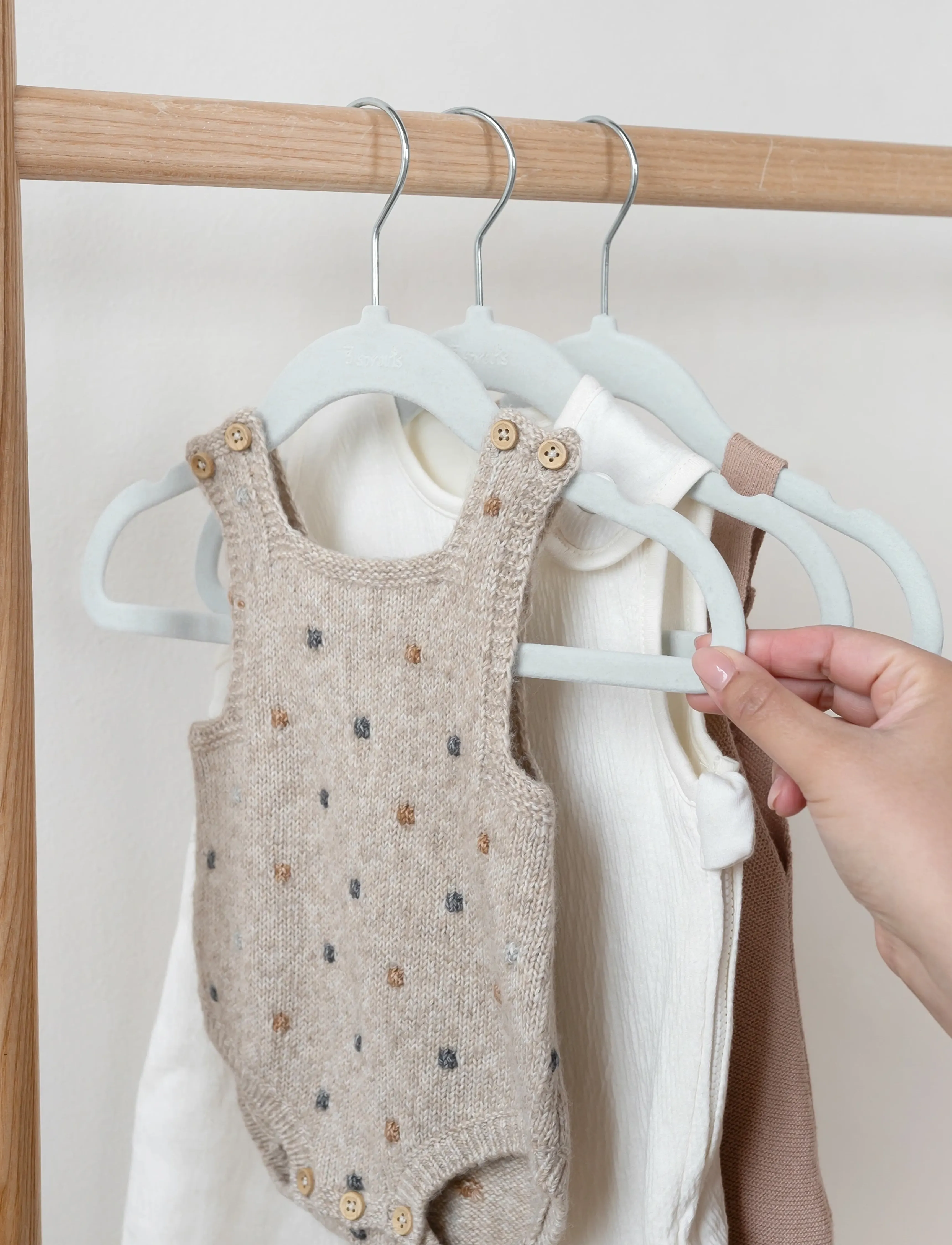 3 Sprouts 3 Sprouts Velvet Hangers (15 Pcs.), Blue, One Size, Grey, Opbevaring > Knager Og Bøjler, Børn