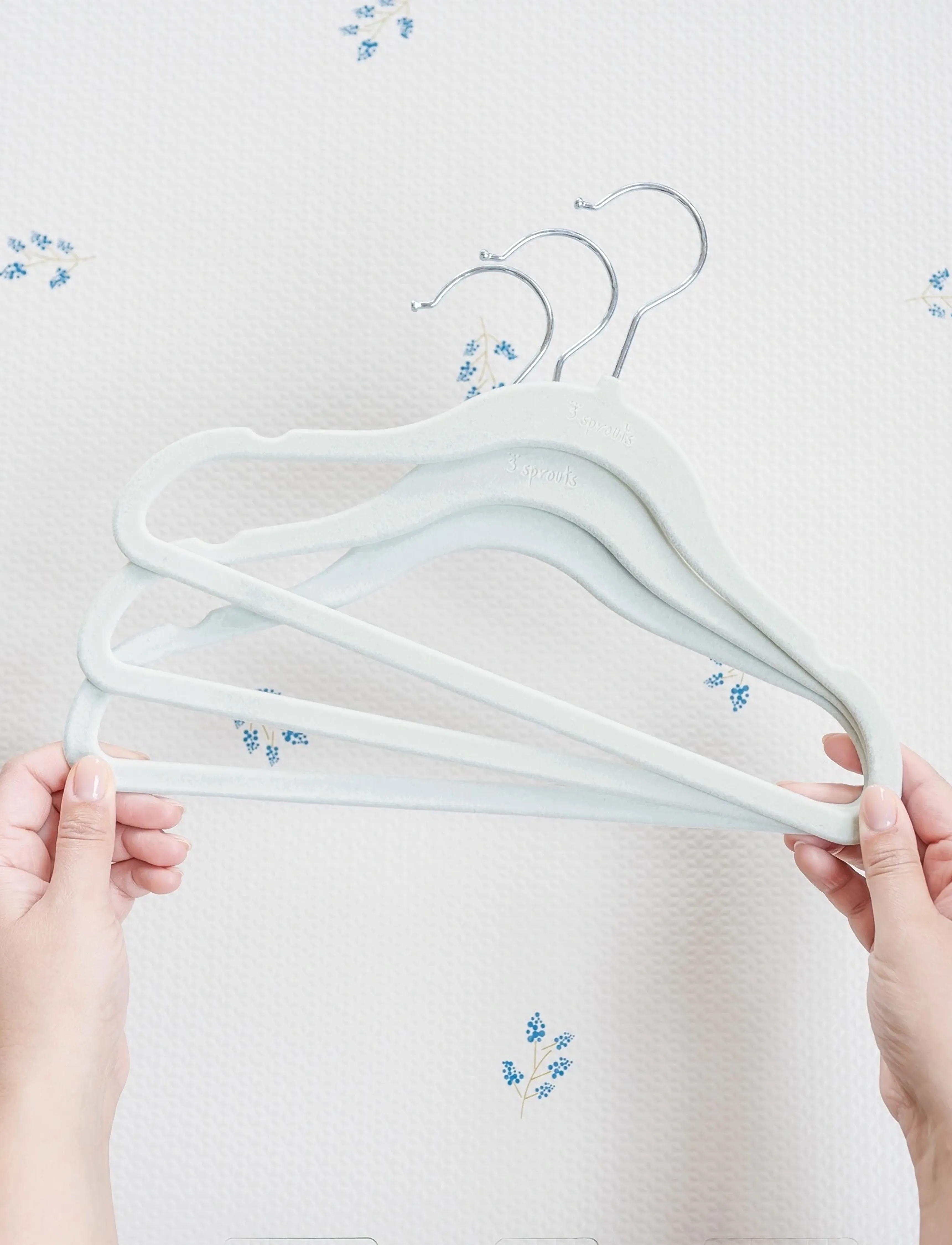 3 Sprouts - 3 Sprouts Velvet Hangers (15 pcs.), Blue - knager & bøjler - blue - 5