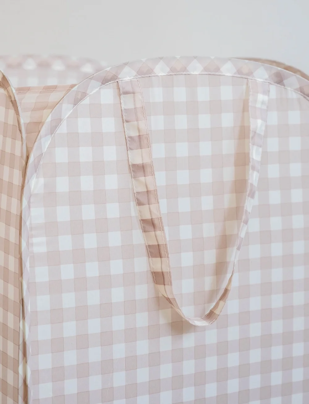 3 Sprouts - 3 Sprouts Pop-Up Laundry Hamper, Gingham beige - aufbewahrungsboxen - beige - 4