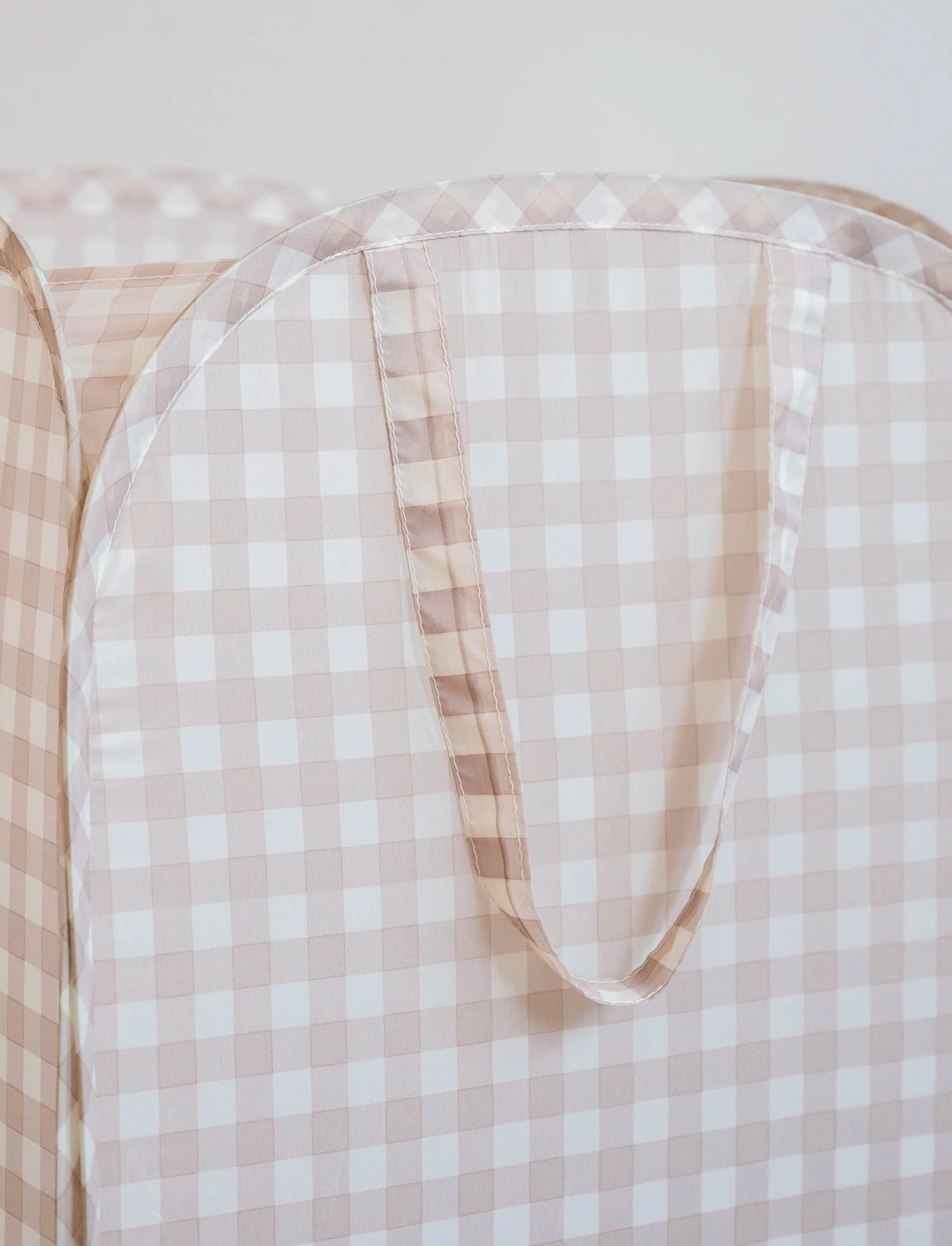 3 Sprouts - 3 Sprouts Pop-Up Laundry Hamper, Gingham beige - beige - 4