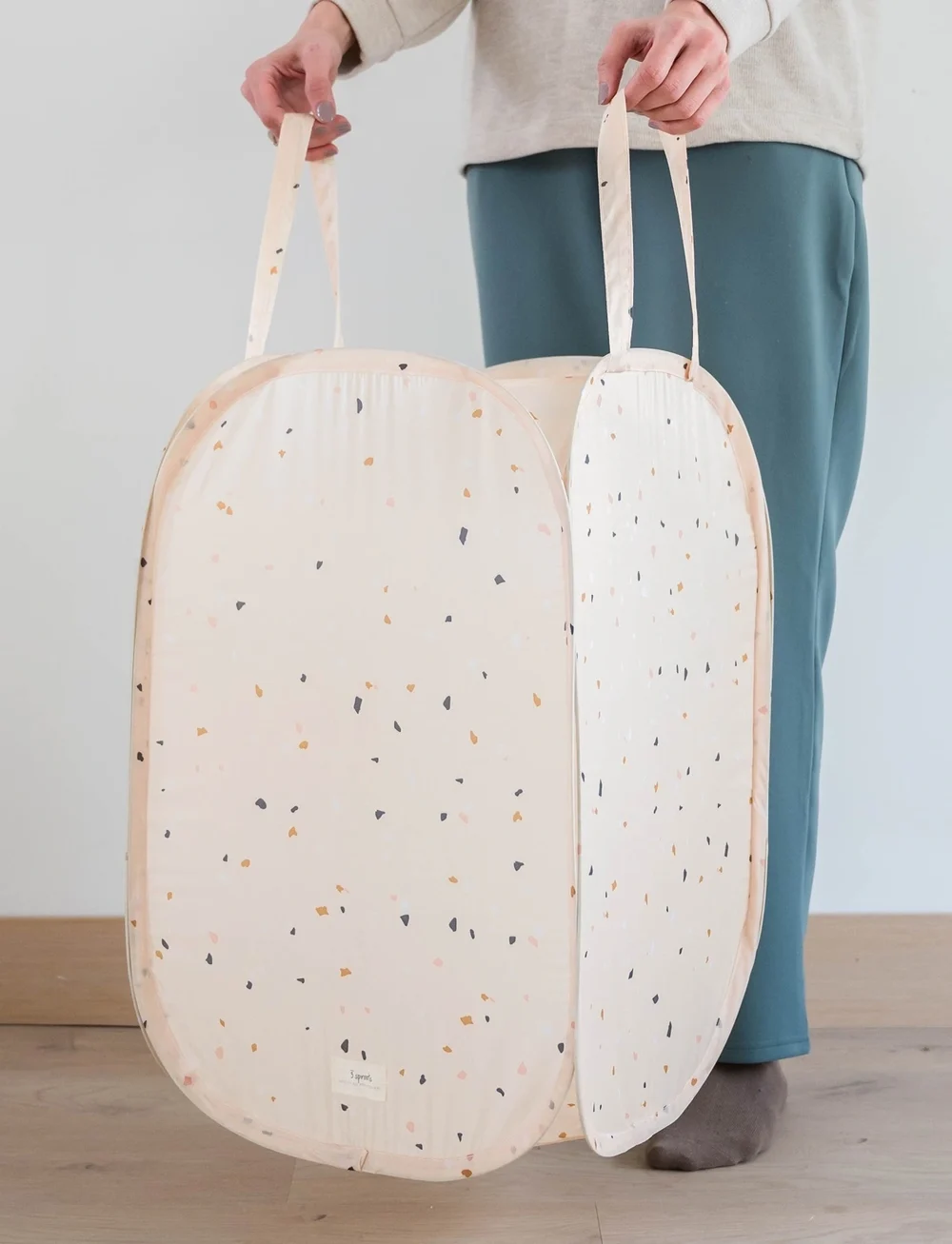 3 Sprouts - 3 Sprouts Pop-Up Laundry Hamper, Terrazzo beige - opbevaringskasser - beige - 0