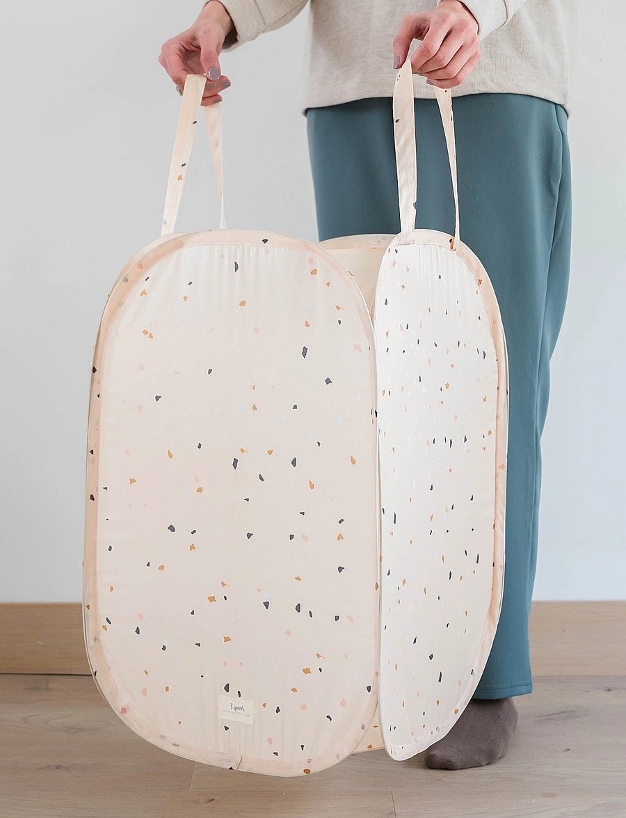 3 Sprouts - 3 Sprouts Pop-Up Laundry Hamper, Terrazzo beige - aufbewahrungsboxen - beige - 0