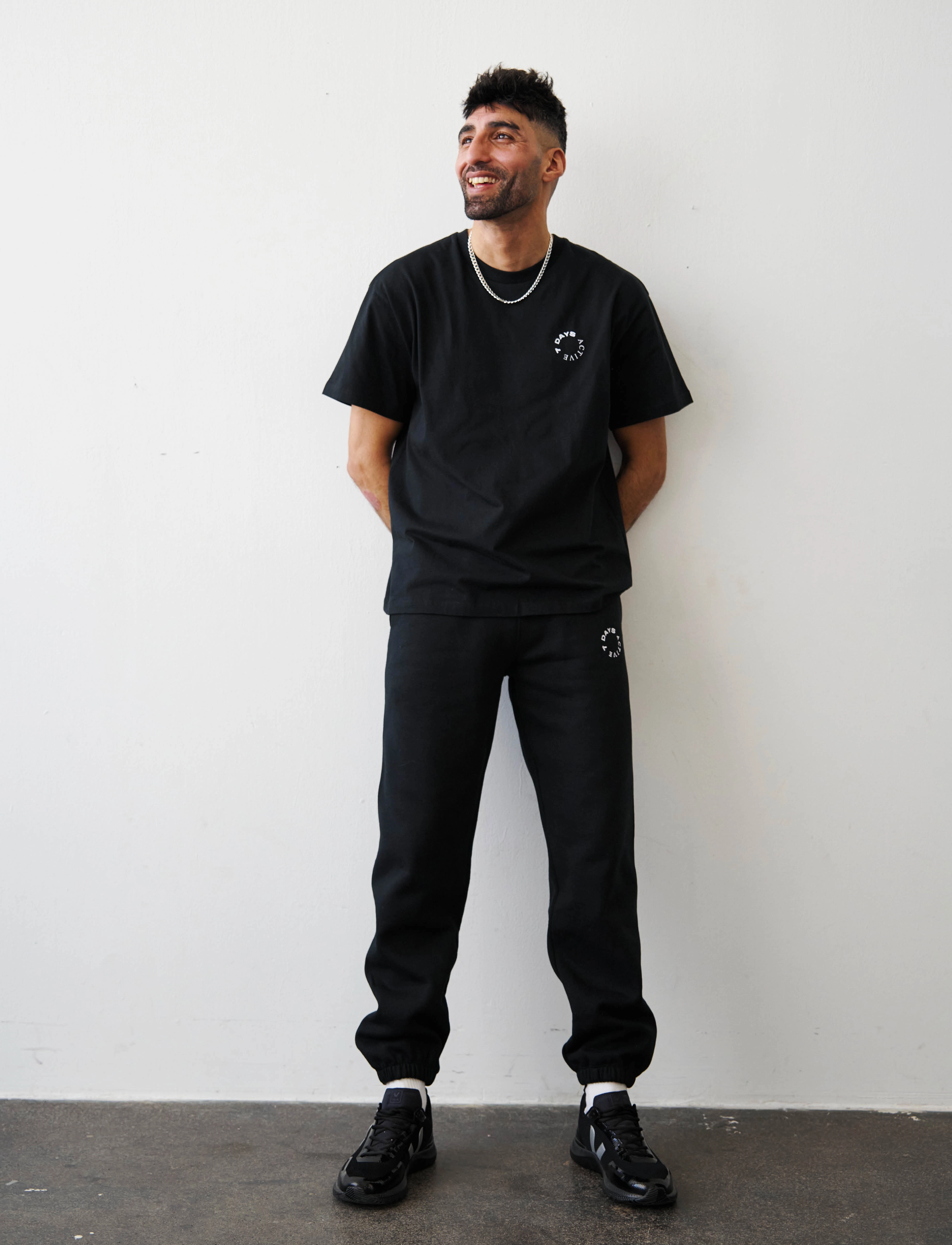 7 DAYS Active Organic Regular Sweatpants, S, Sport Pants, Schwarz - Männerswear