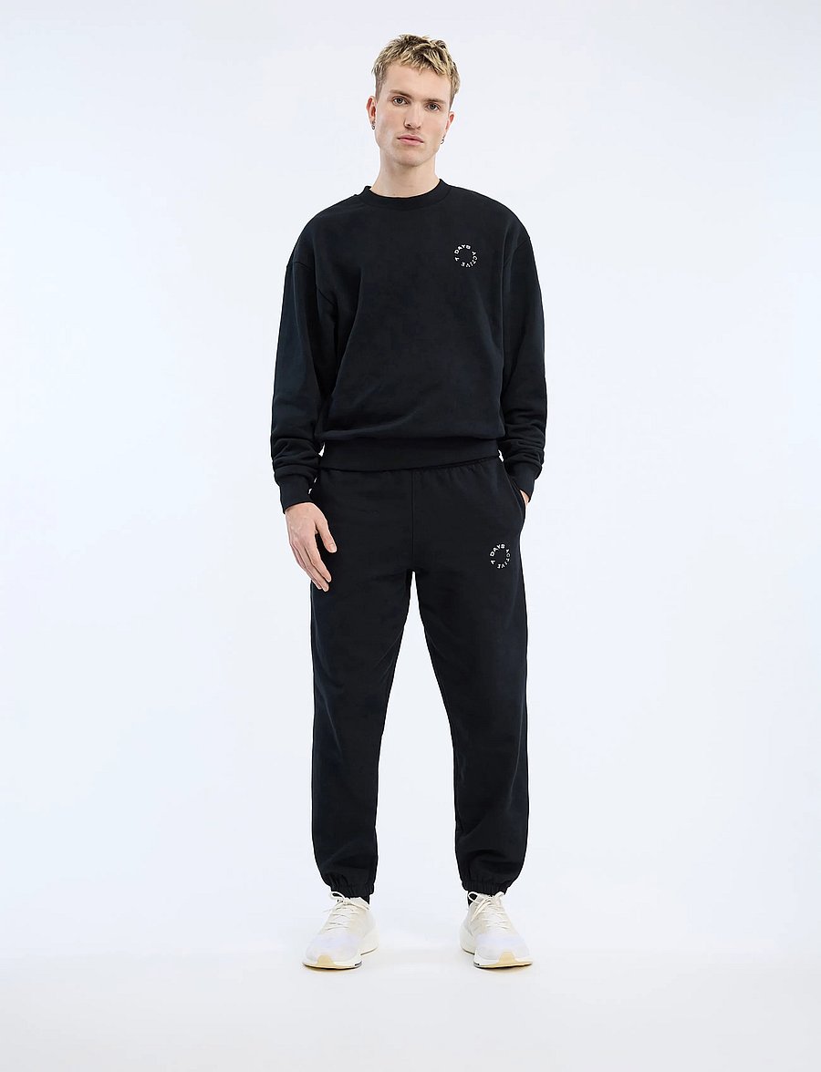 7 DAYS Active - MIND Regular Crewneck - dressipluusid - 001 black - 0