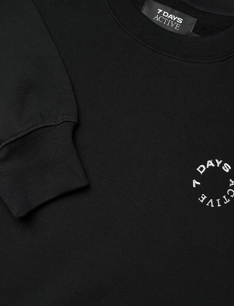 7 DAYS Active - MIND Regular Crewneck - dressipluusid - 001 black - 2