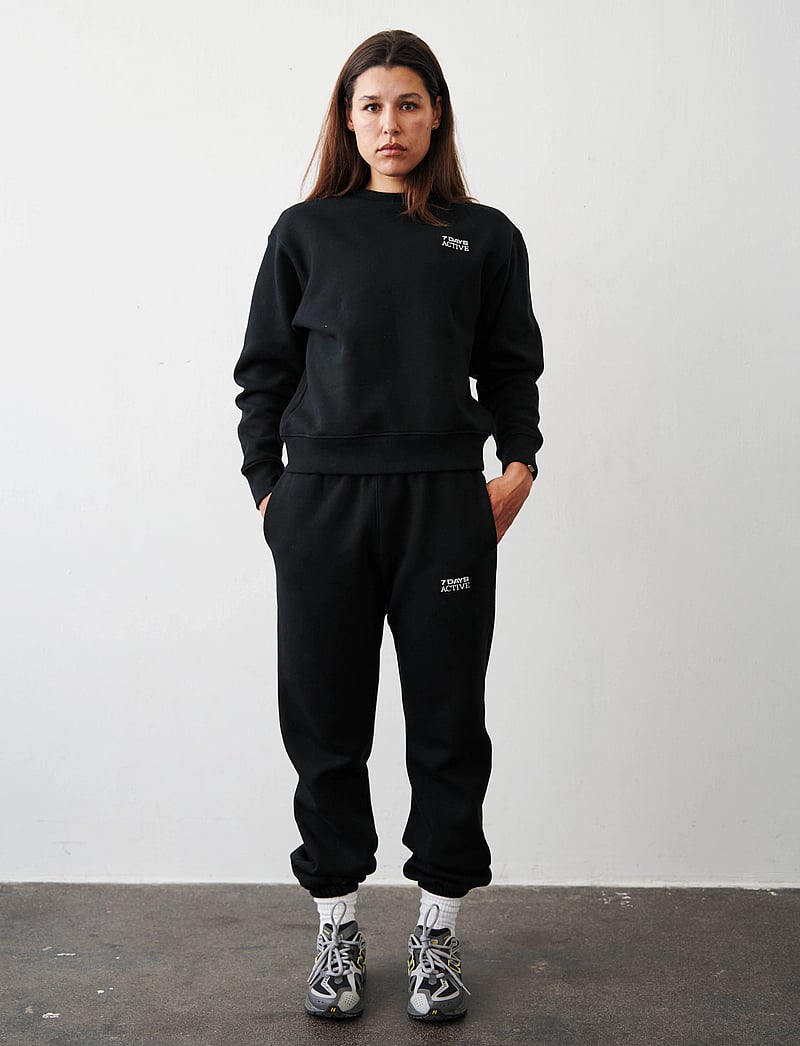 7 DAYS Active - Organic Fitted Sweatpants - träningsbyxor - 001 black - 0