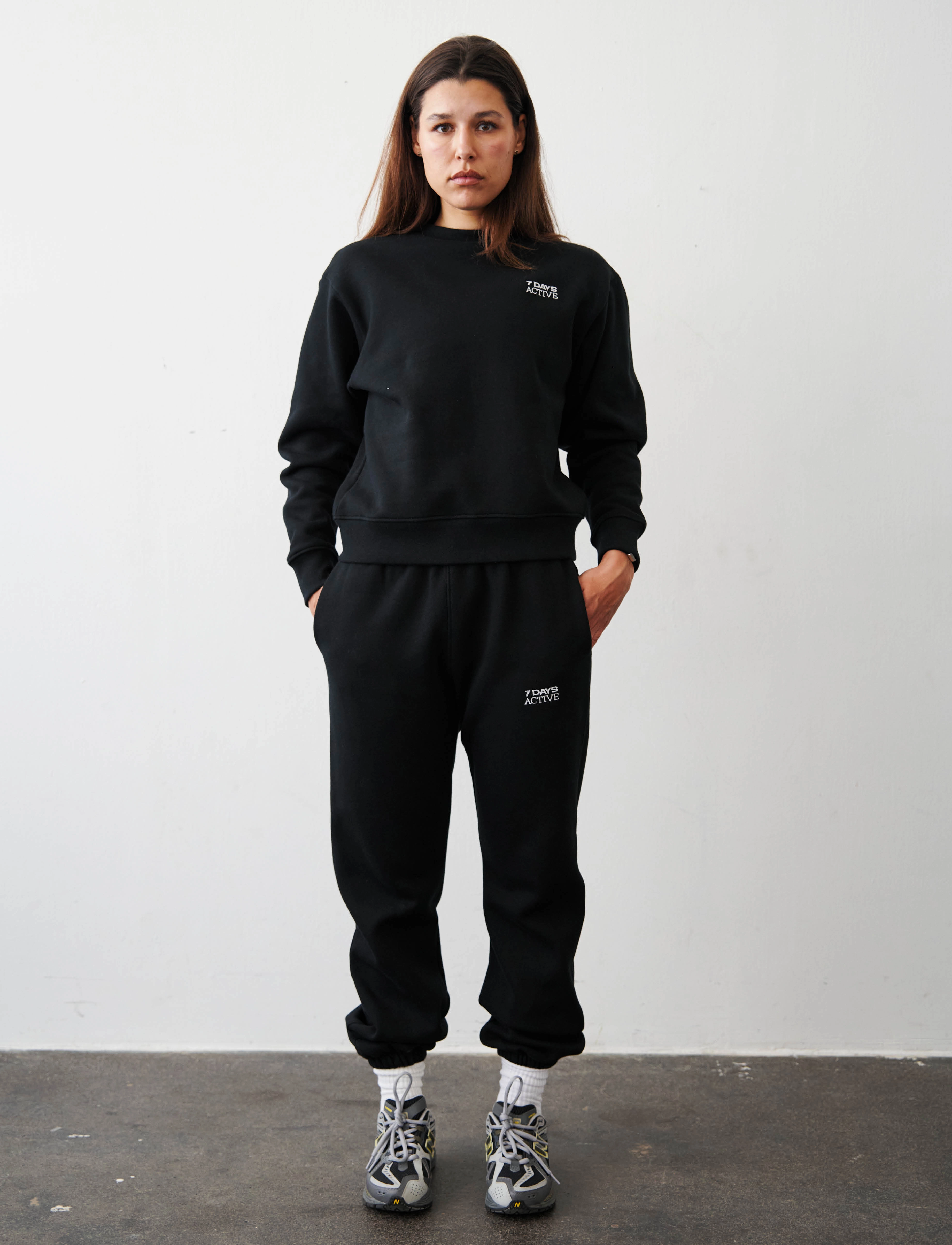 7 DAYS Active Organic Fitted Sweatpants - Träningsbyxor - 001 BLACK / black
