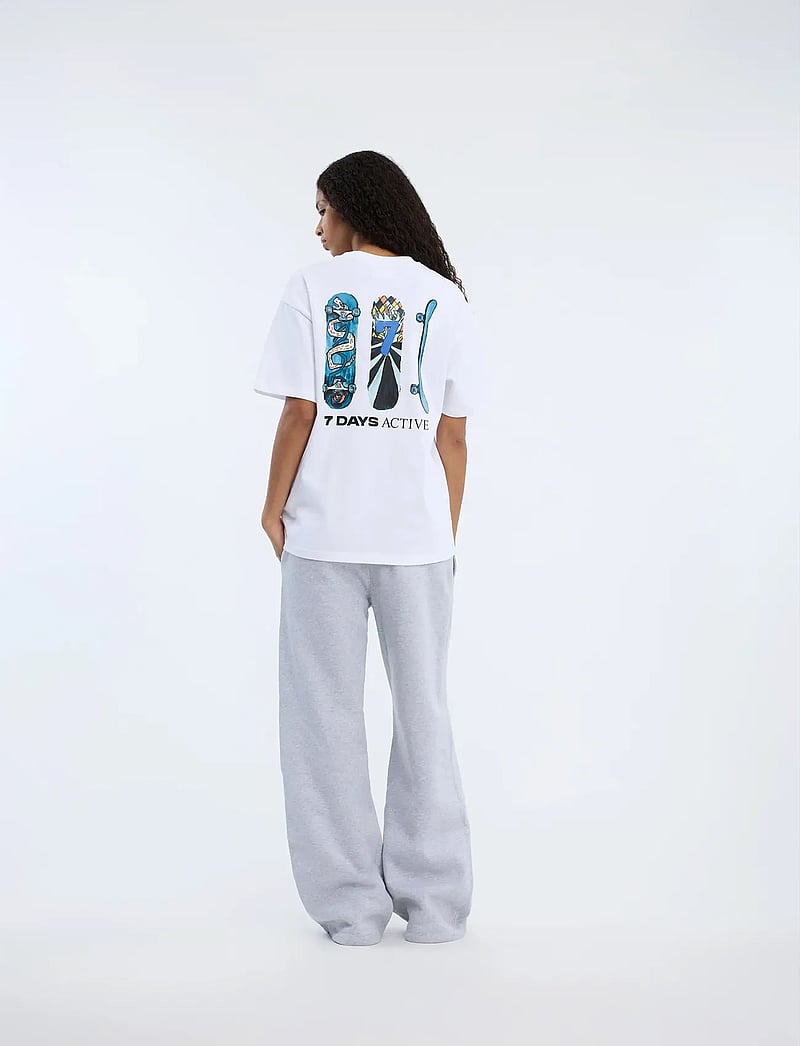 7 DAYS Active - Organic Regular Skate Tee - oberteile & t-shirts - 049 brilliant white - 4